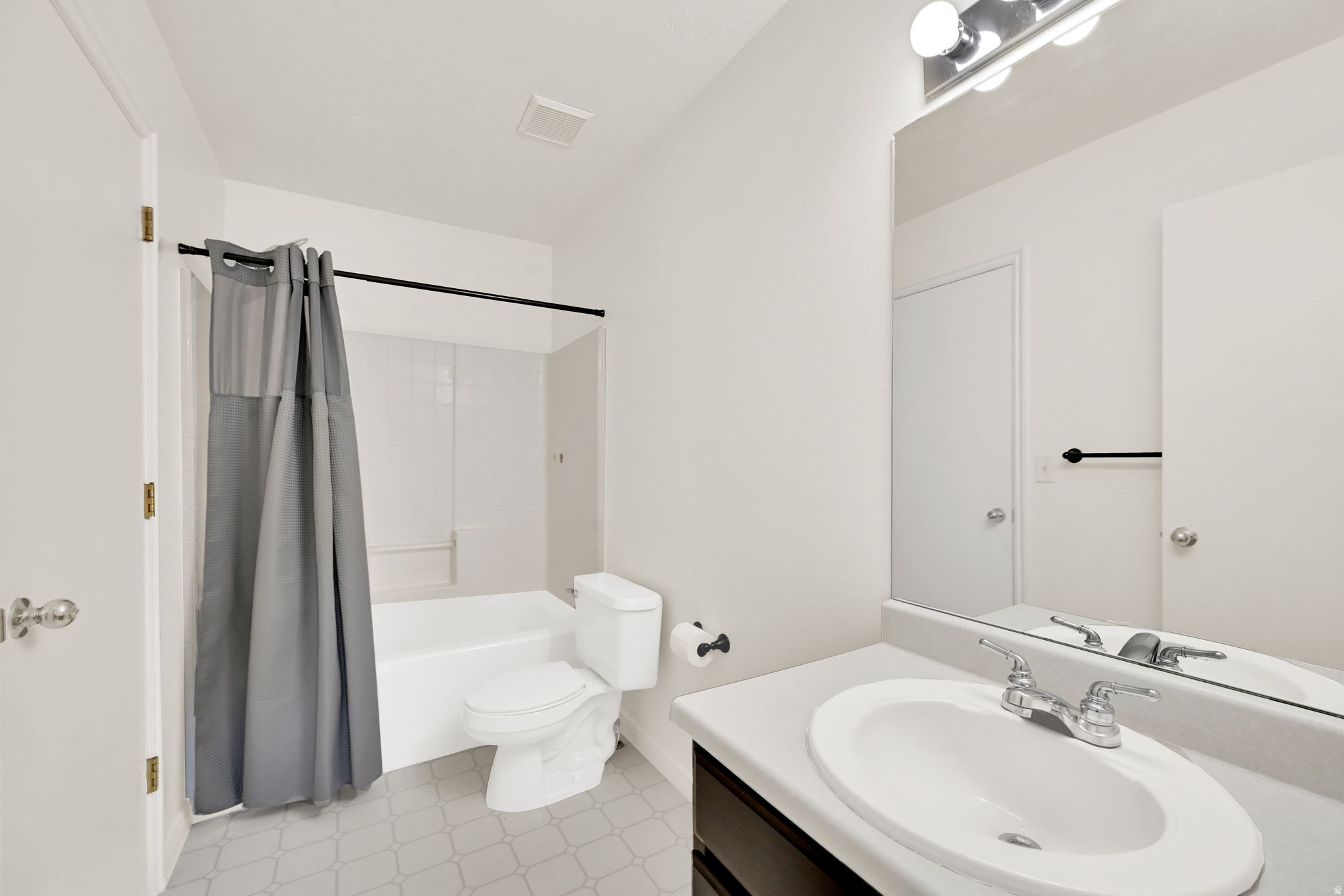 OQUIRRH MEADOWS - Residential