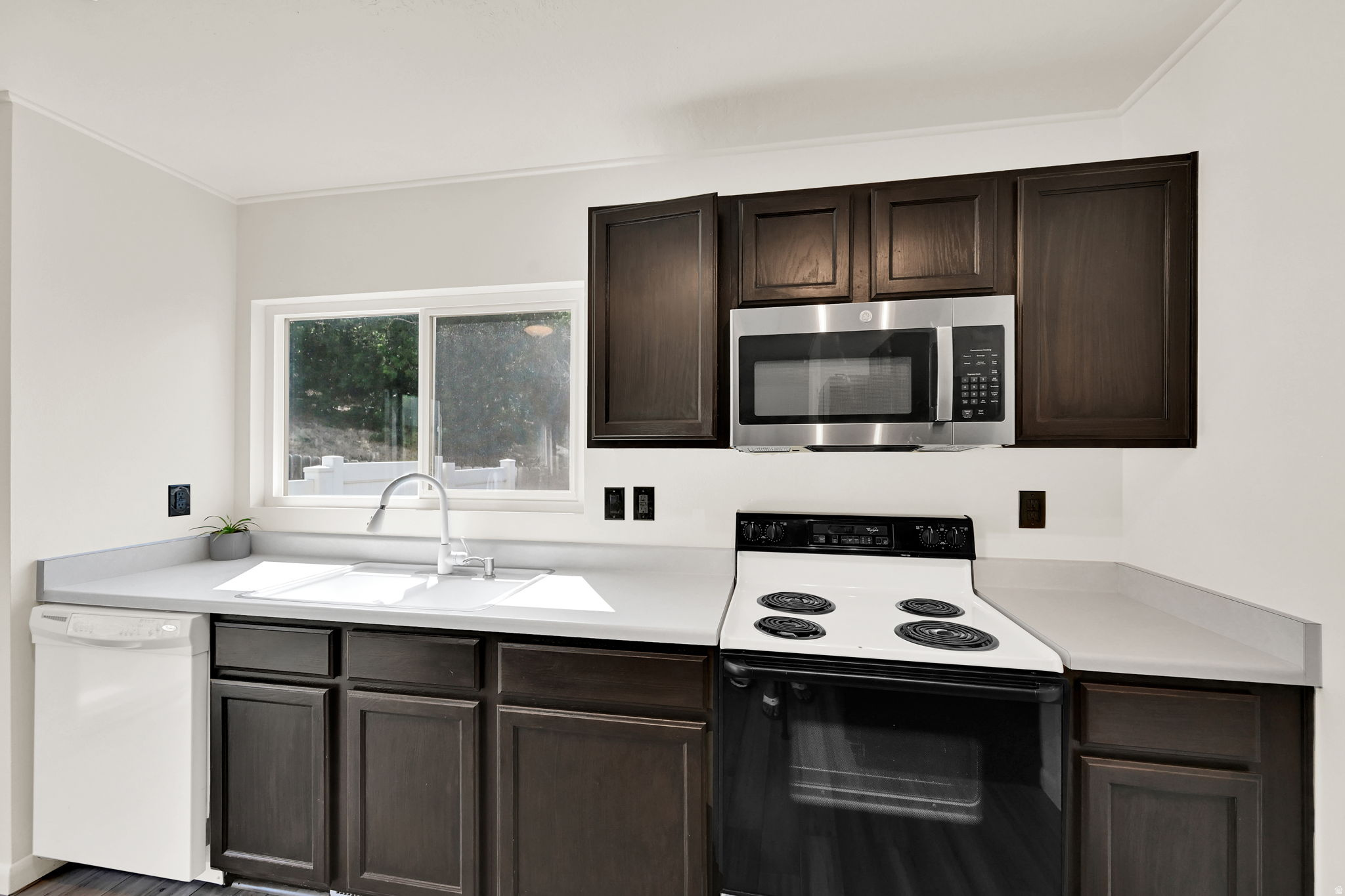 OQUIRRH MEADOWS - Residential