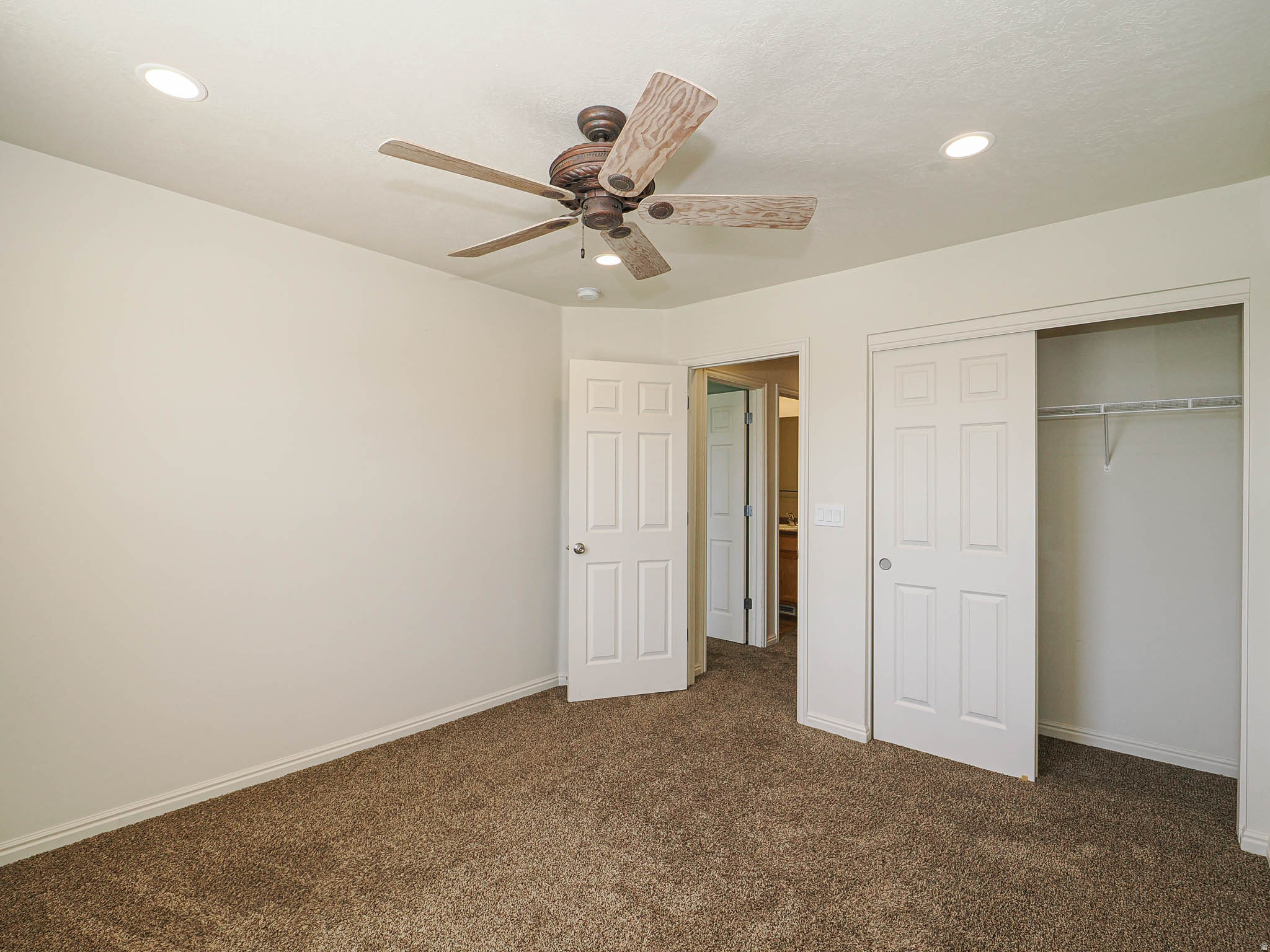 MONARCH MEADOWS - Residential