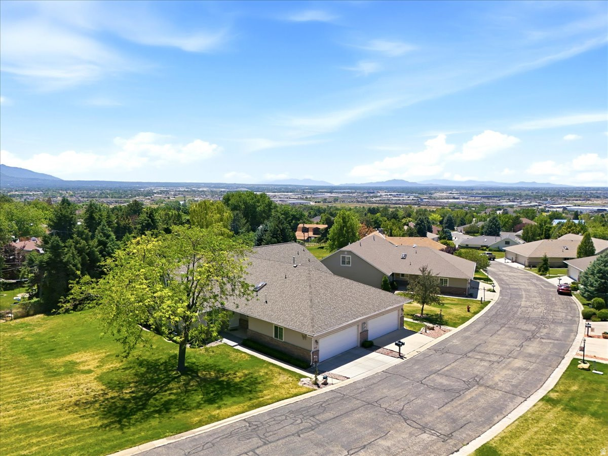 CHERRYWOOD MANOR - Residential
