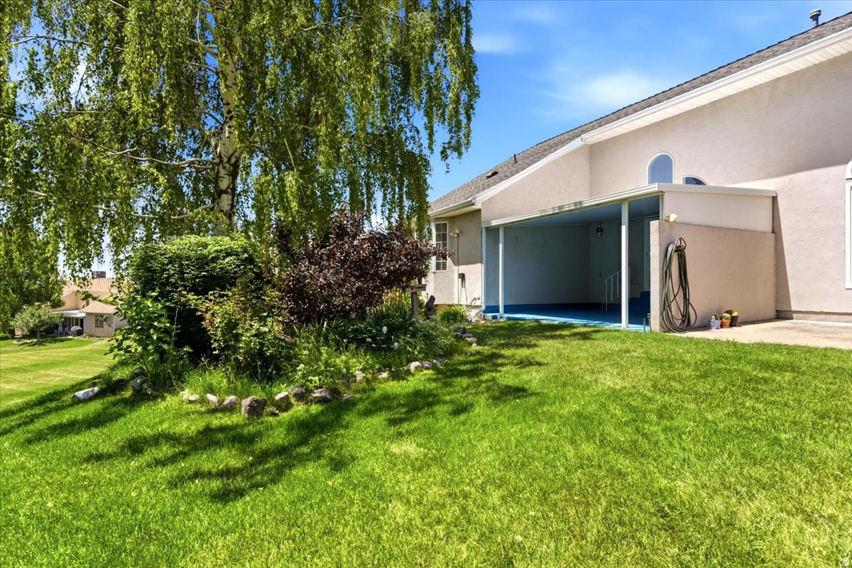 CHERRYWOOD MANOR - Residential