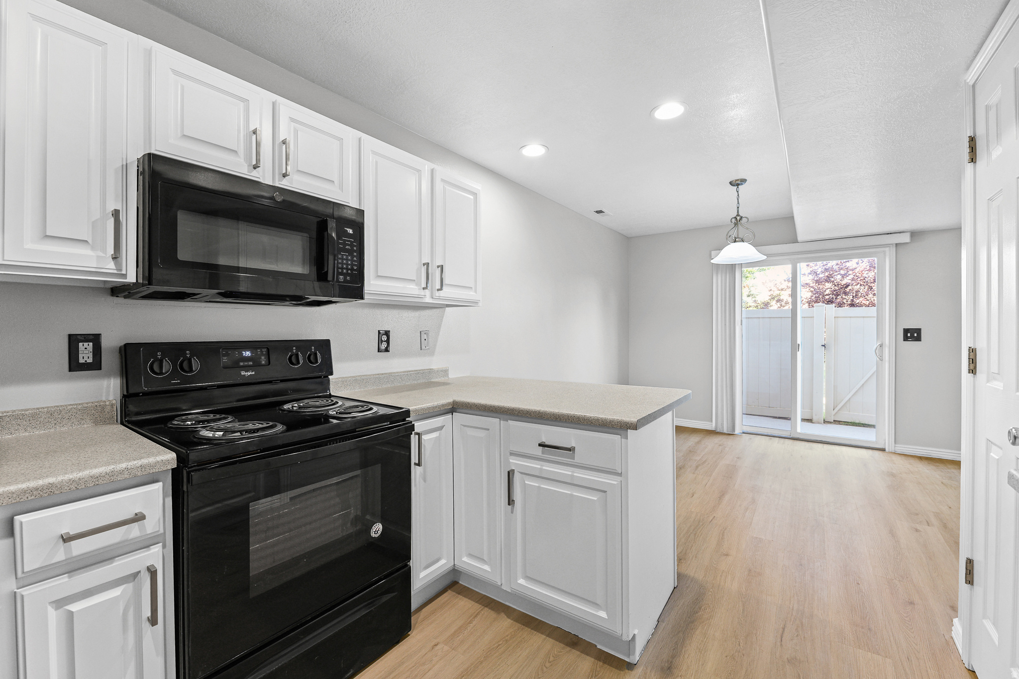 MAPLEWOOD VILLAGE - Residential