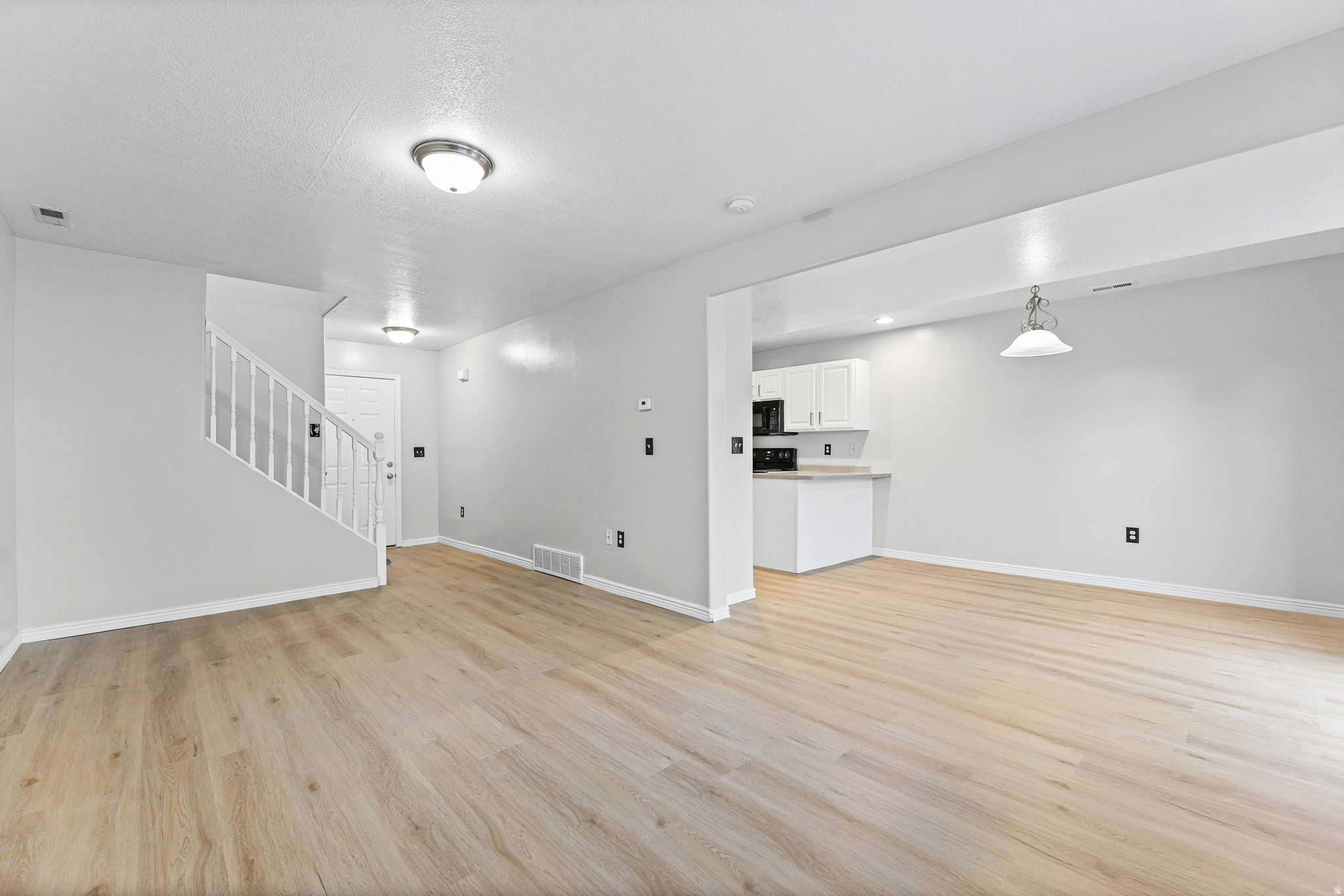 MAPLEWOOD VILLAGE - Residential