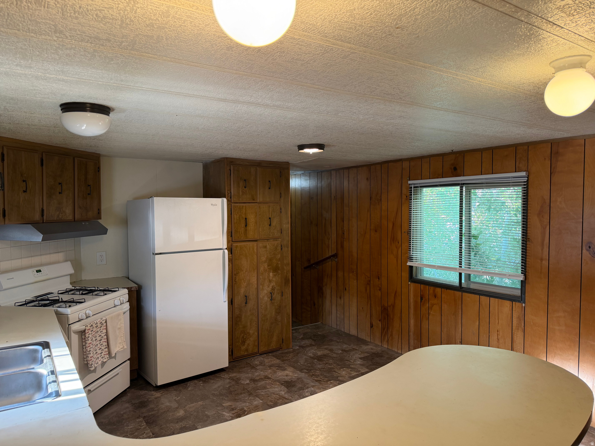 EAST MEADOWS MOBILE HOME PARK - Residential
