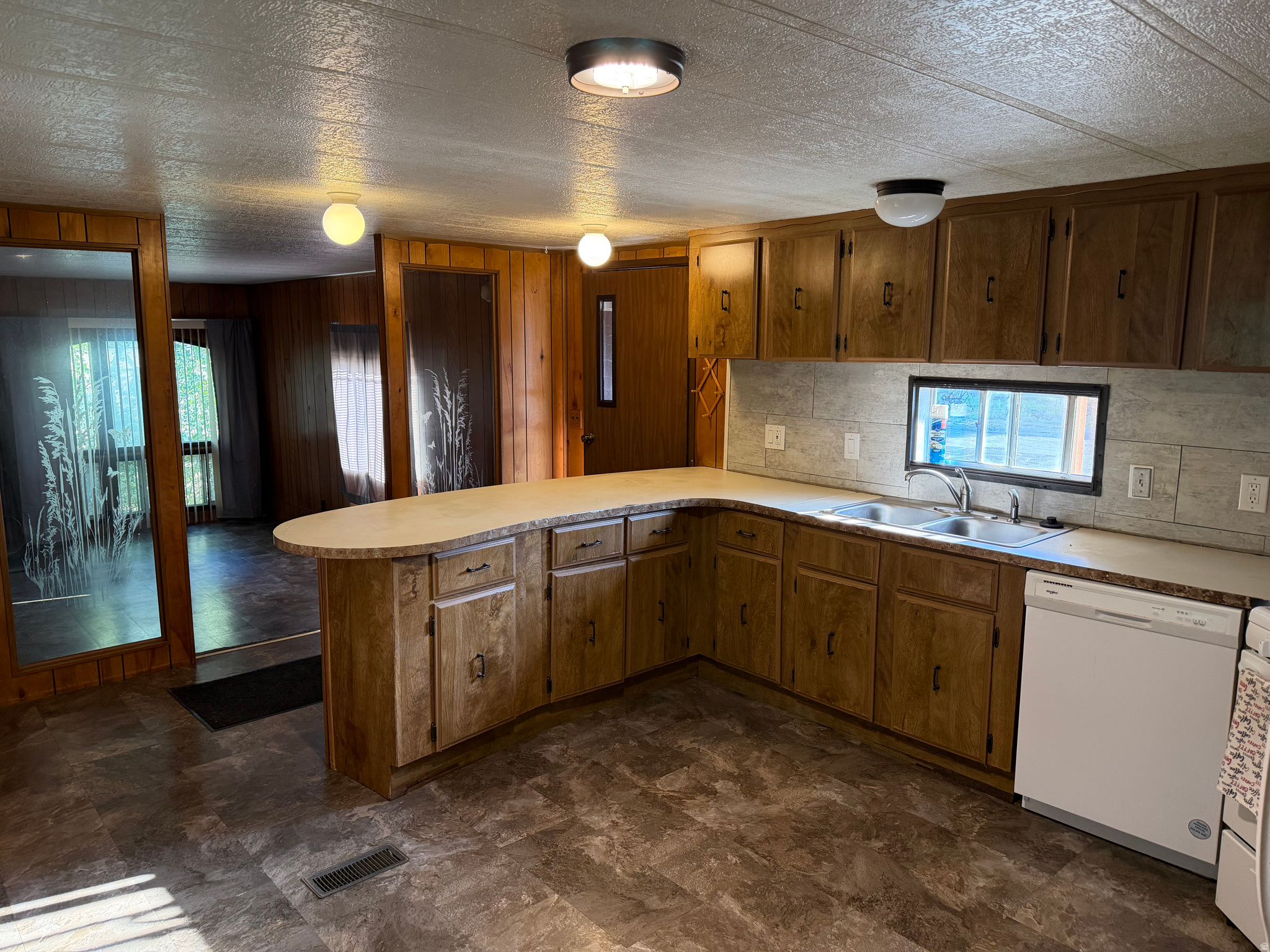 EAST MEADOWS MOBILE HOME PARK - Residential