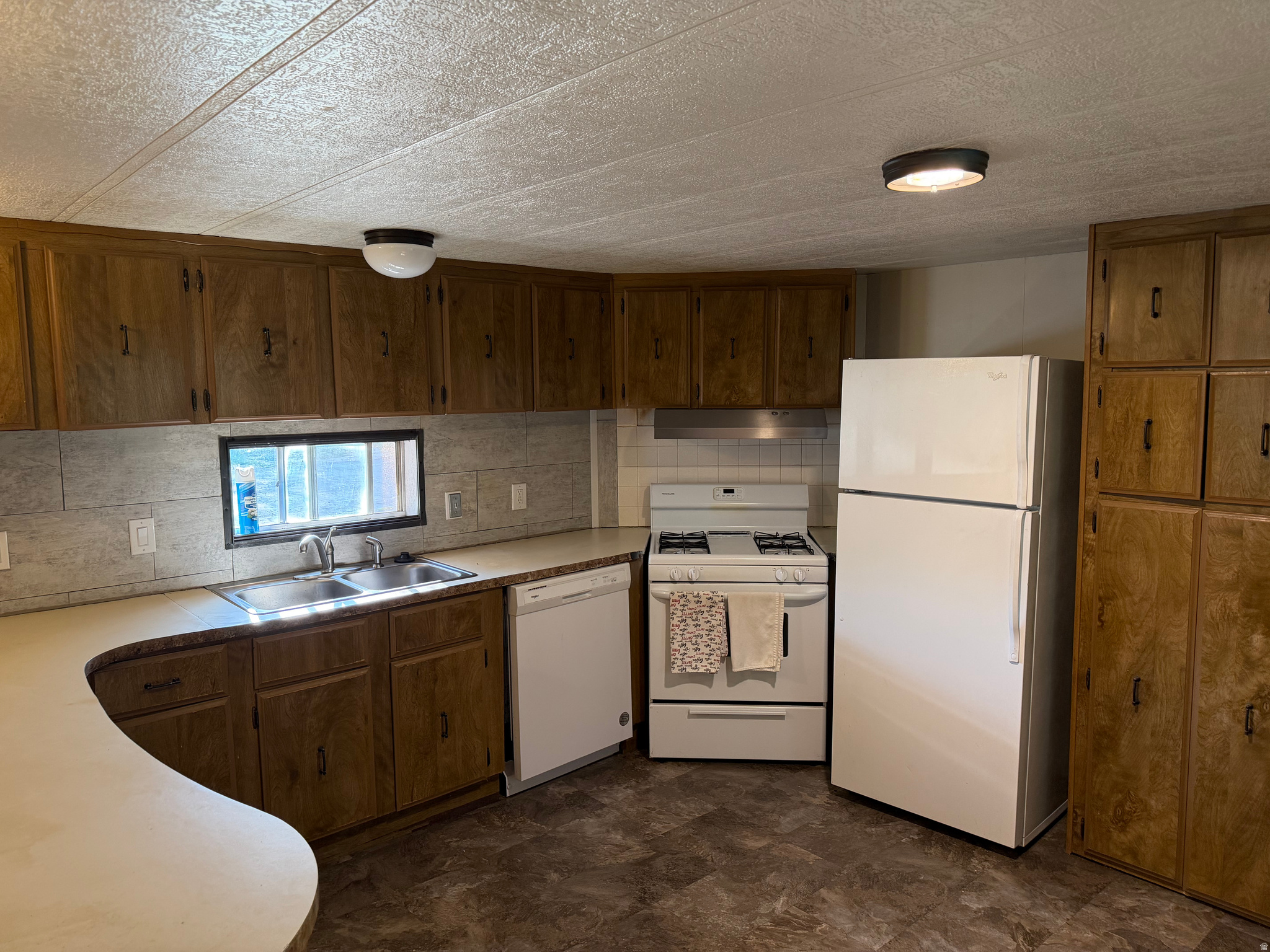 EAST MEADOWS MOBILE HOME PARK - Residential