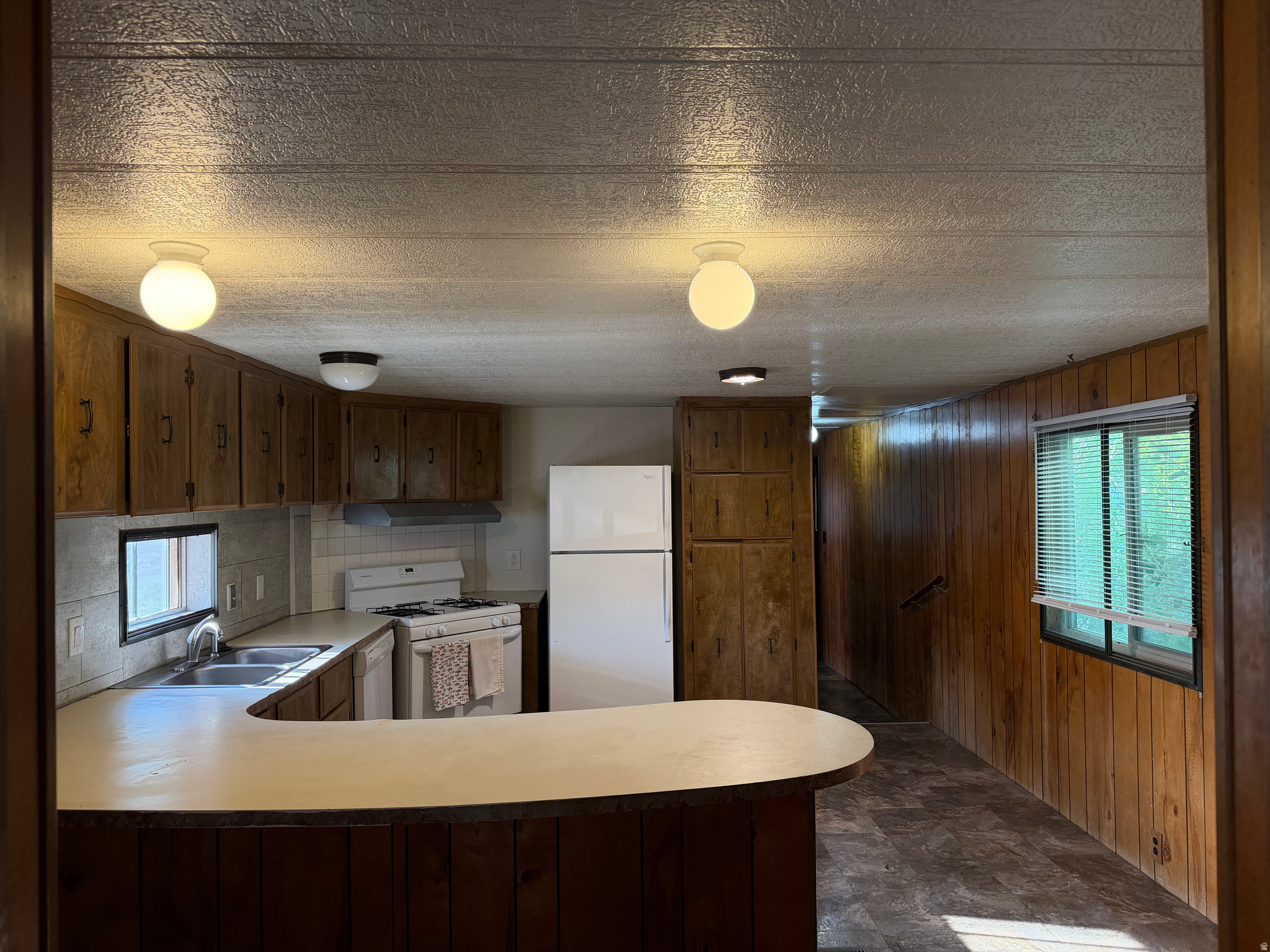 EAST MEADOWS MOBILE HOME PARK - Residential