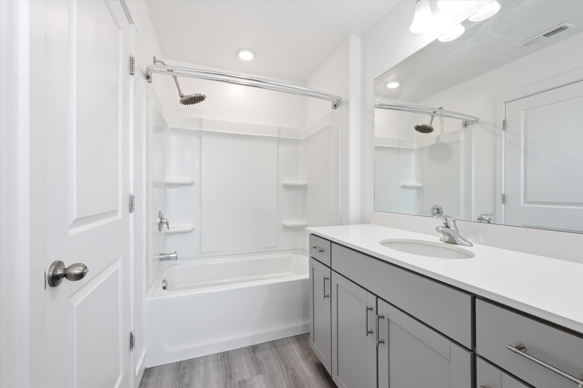 SOMERSETT COURT PLAT A - Residential