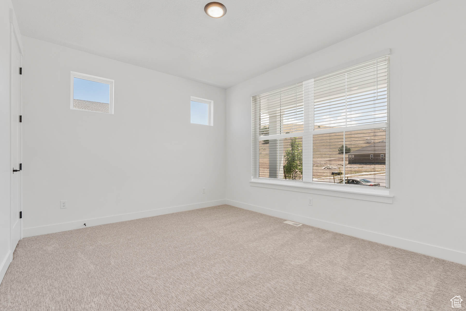 VISTAS AT SUMMIT RDG - Residential