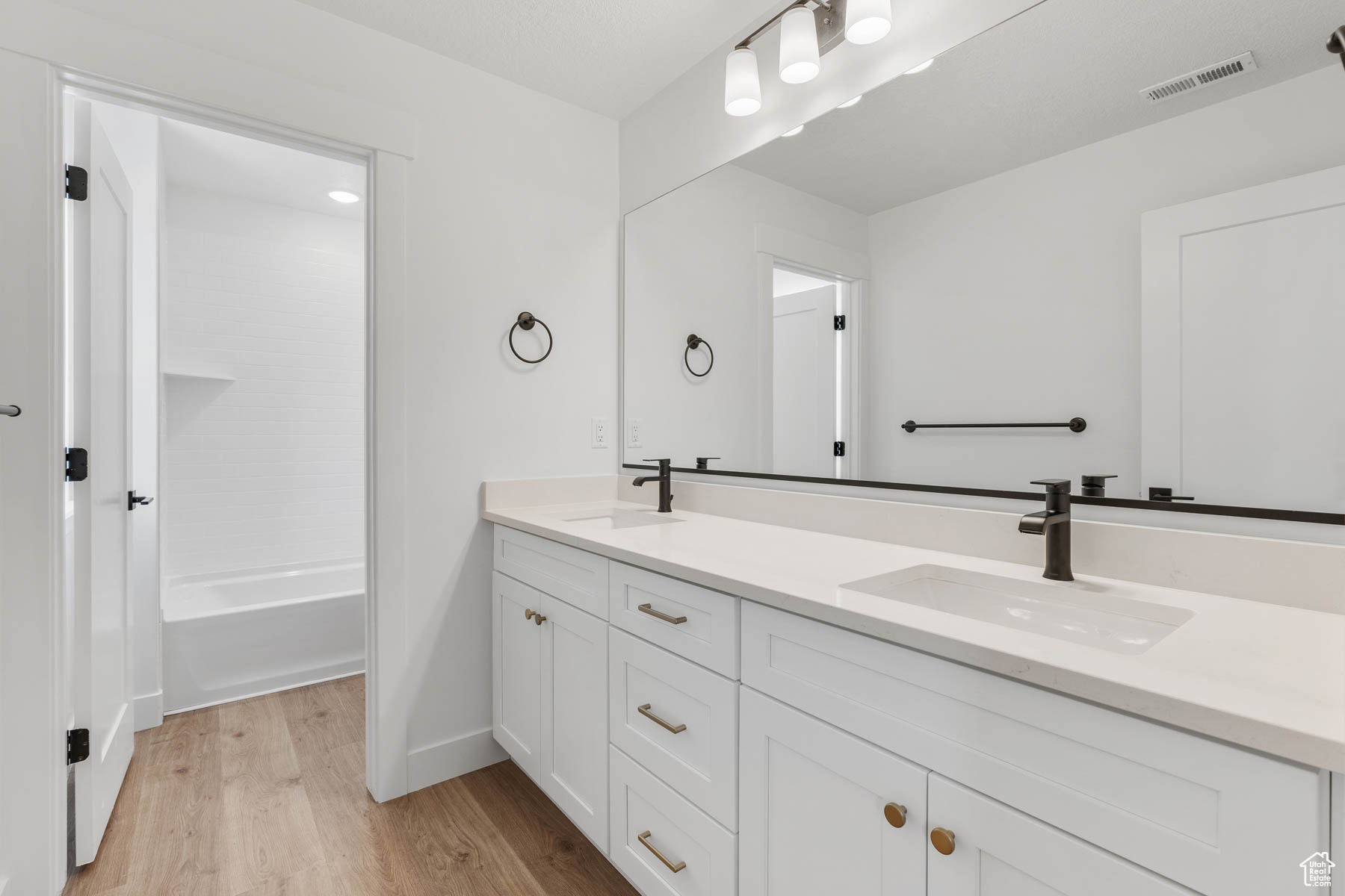 VISTAS AT SUMMIT RDG - Residential