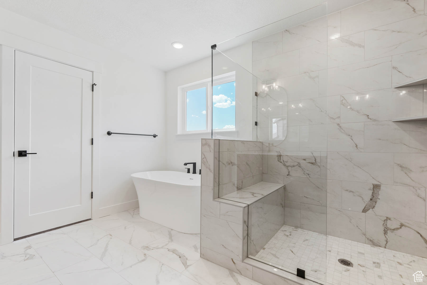 VISTAS AT SUMMIT RDG - Residential