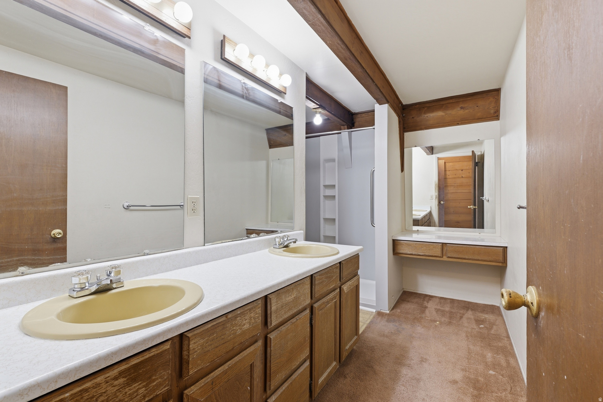 COBBLE CREEK - Residential