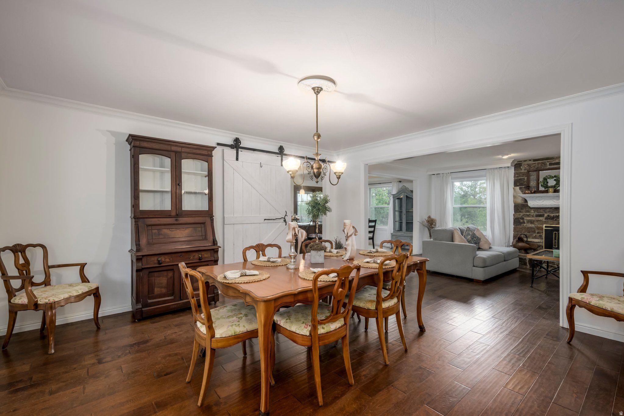 MOUNT MAJESTIC ACRES - Residential
