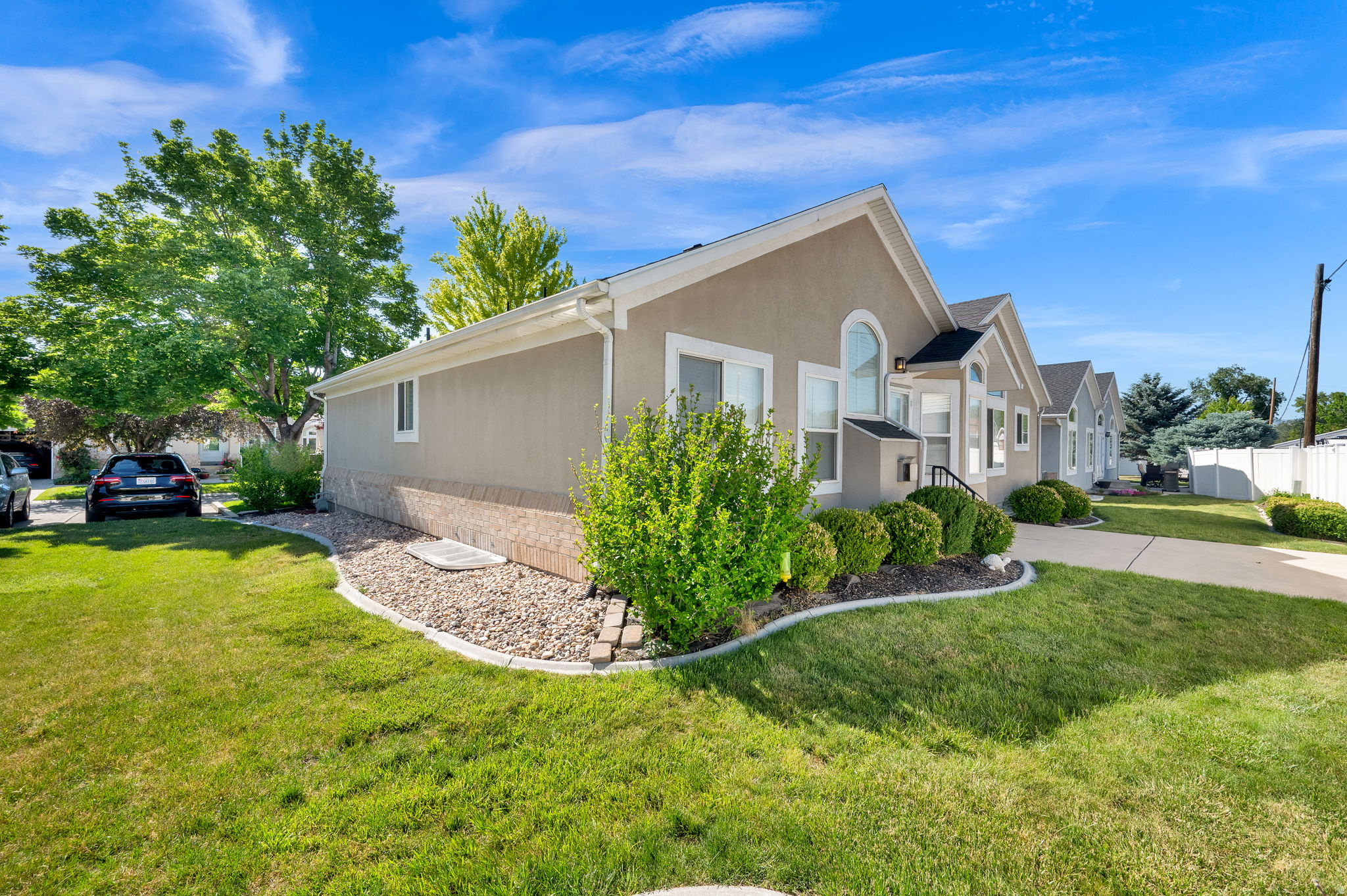 COTTAGES ON COLLEGE - Residential