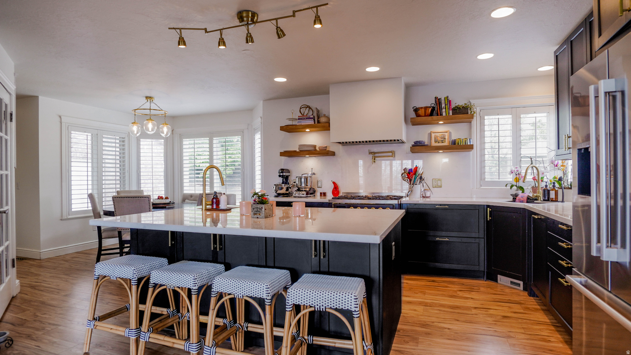 SHADOW MOUNTAIN - Residential