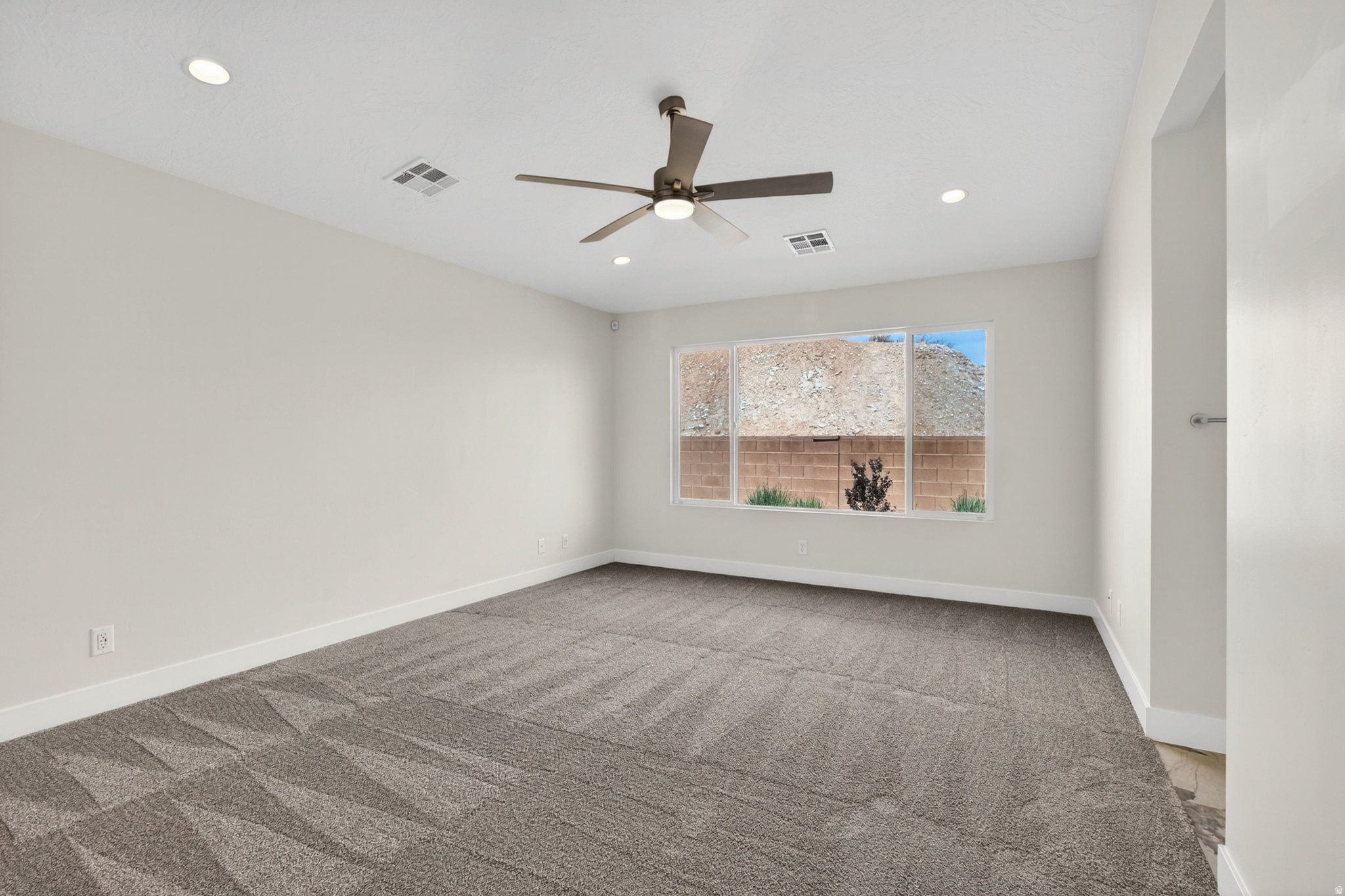 WHITE CANYON 1 - Residential