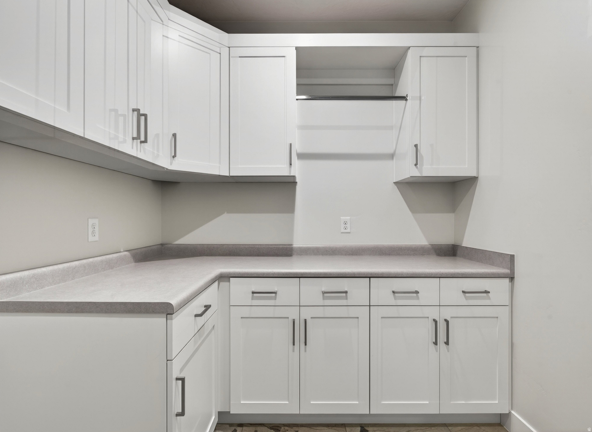 WHITE CANYON 1 - Residential