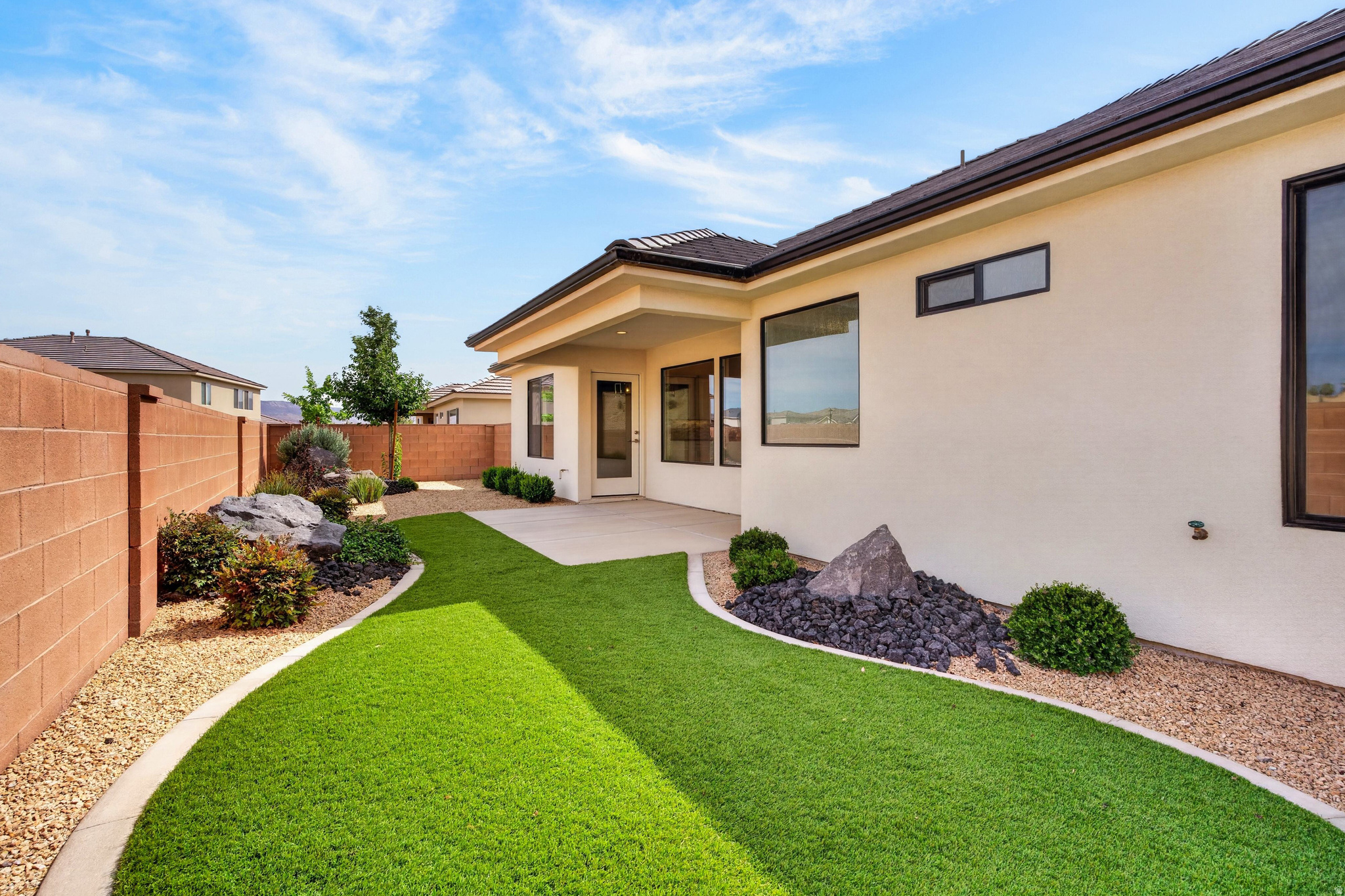 WHITE CANYON 1 - Residential