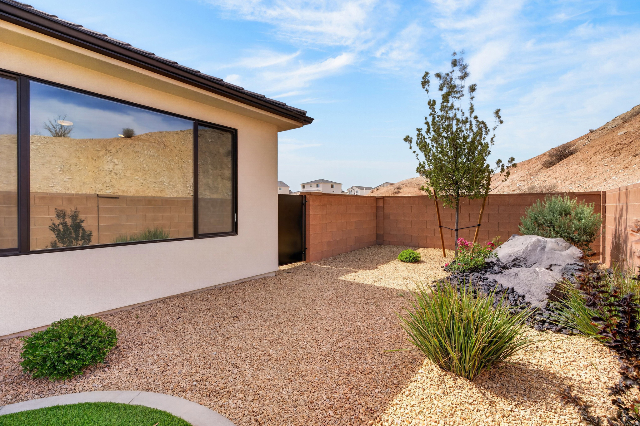WHITE CANYON 1 - Residential