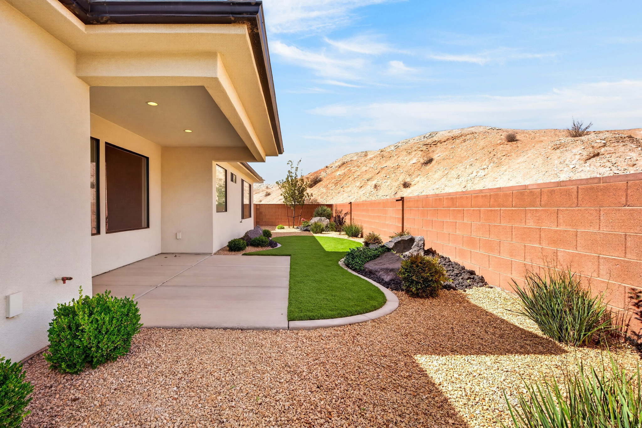 WHITE CANYON 1 - Residential