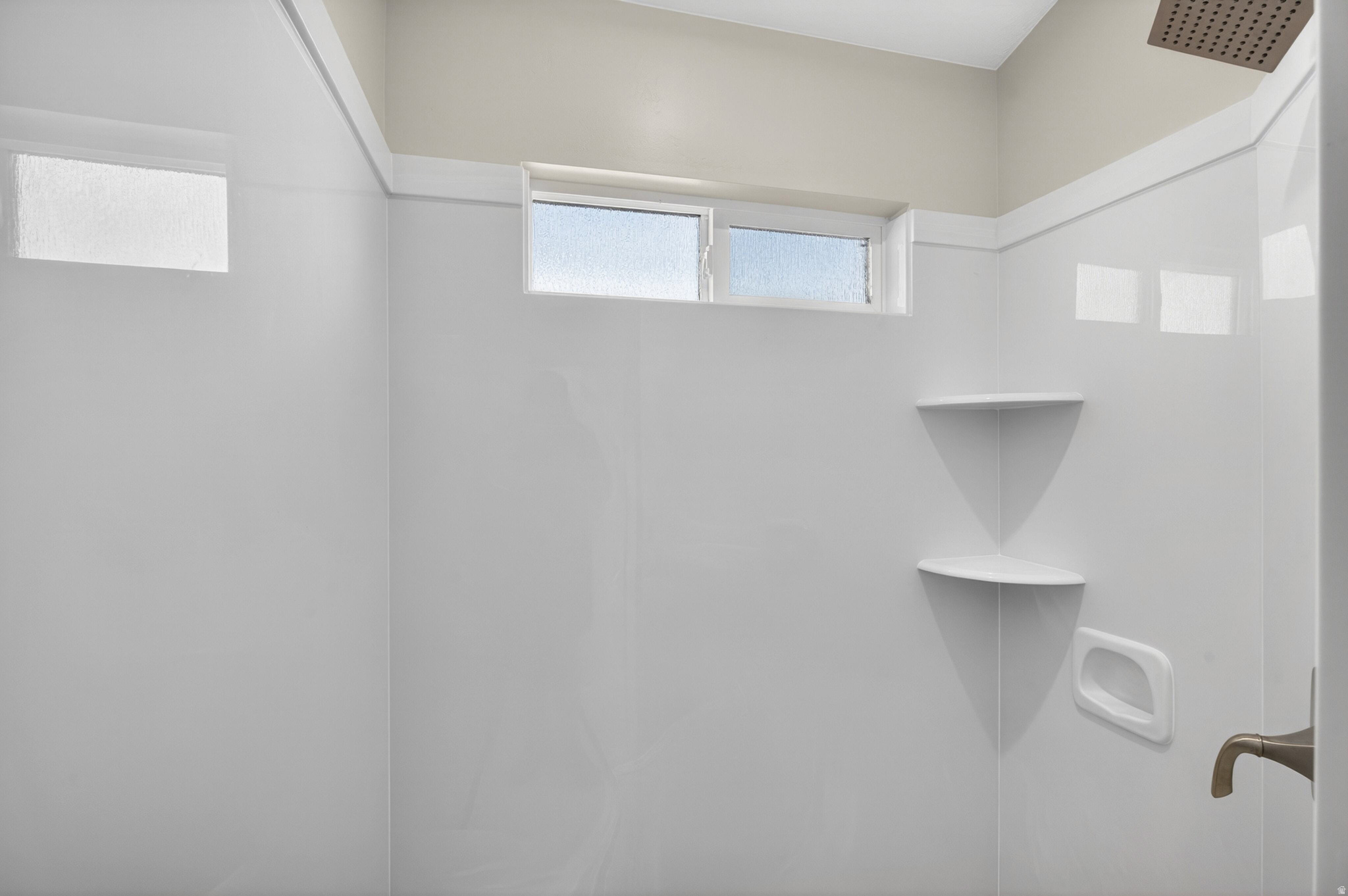 WHITE CANYON 1 - Residential