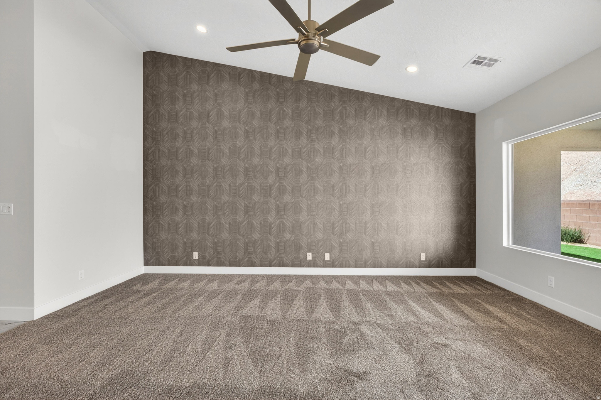 WHITE CANYON 1 - Residential