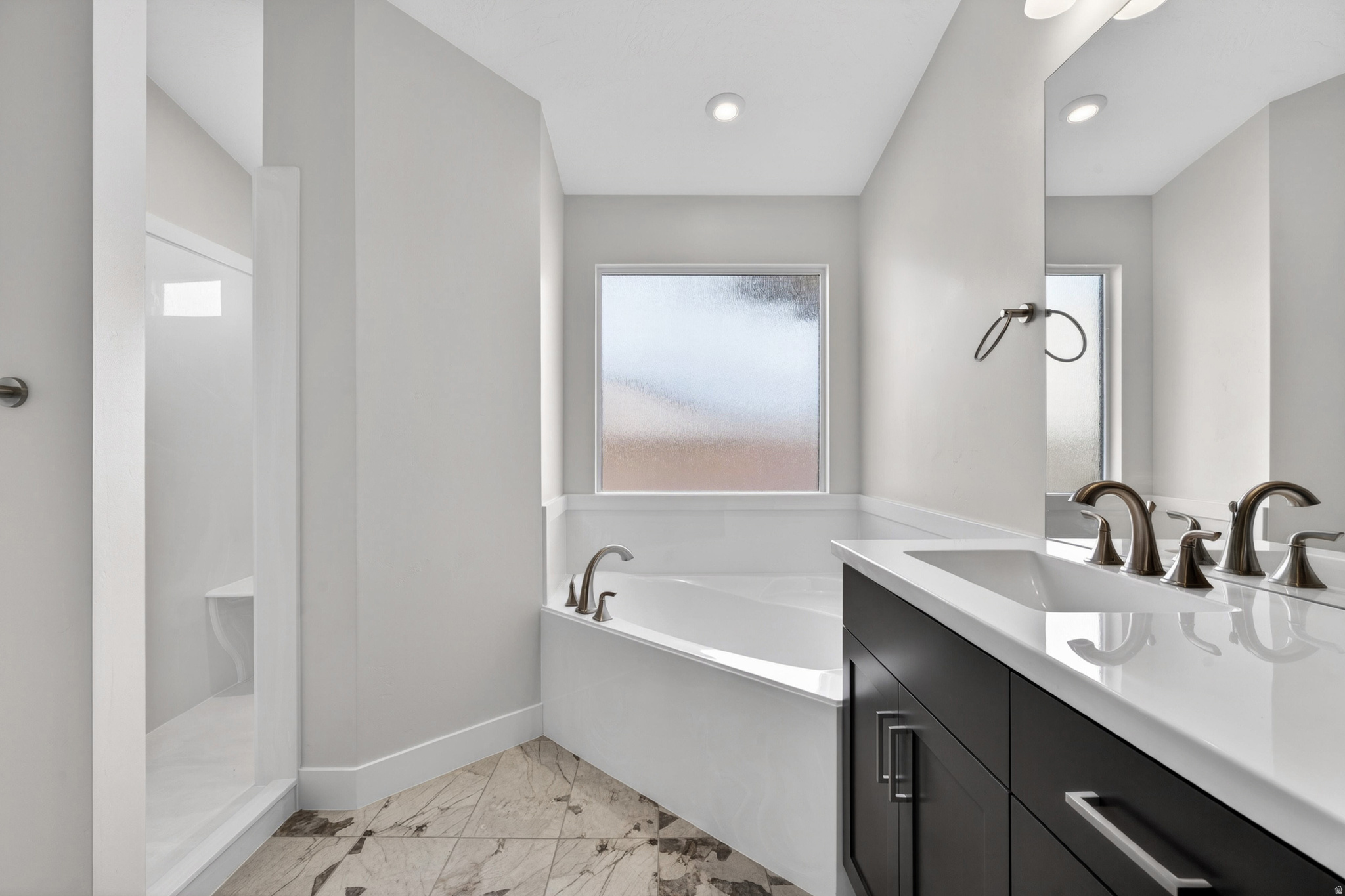 WHITE CANYON 1 - Residential