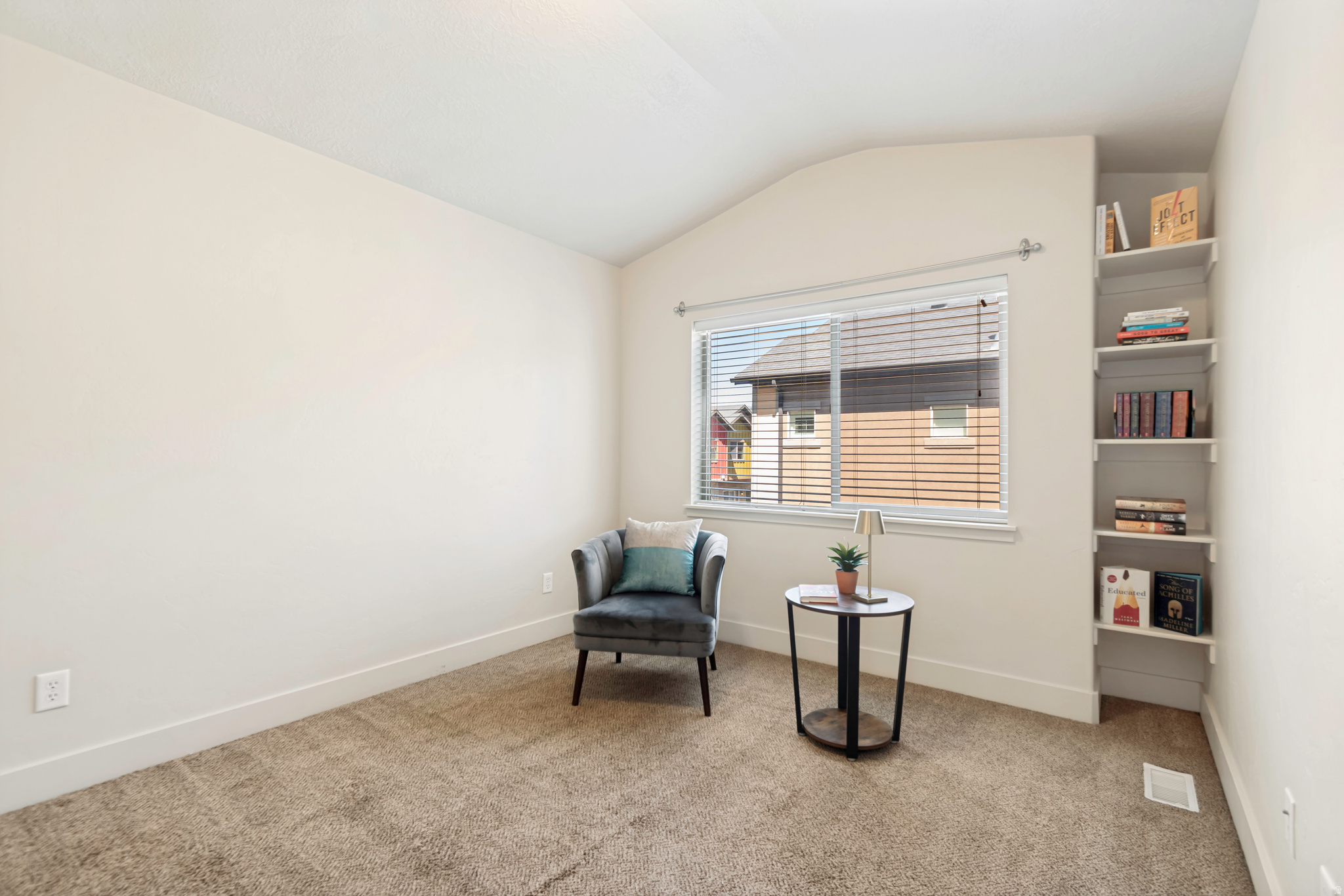 PLYMOUTH AVENUE TOWN - Residential