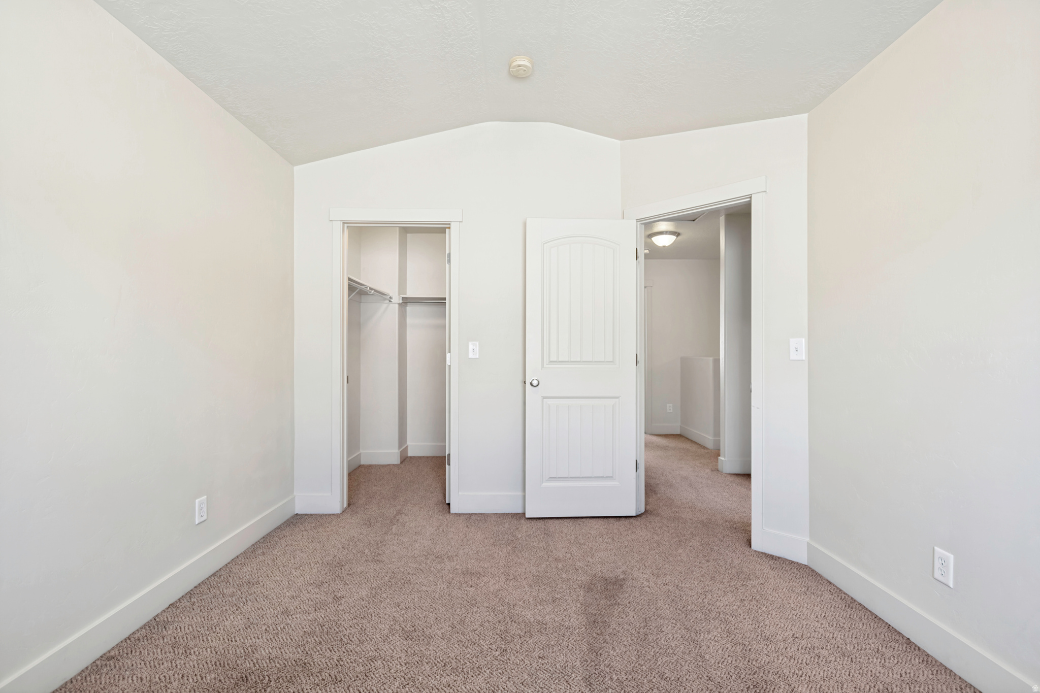 PLYMOUTH AVENUE TOWN - Residential