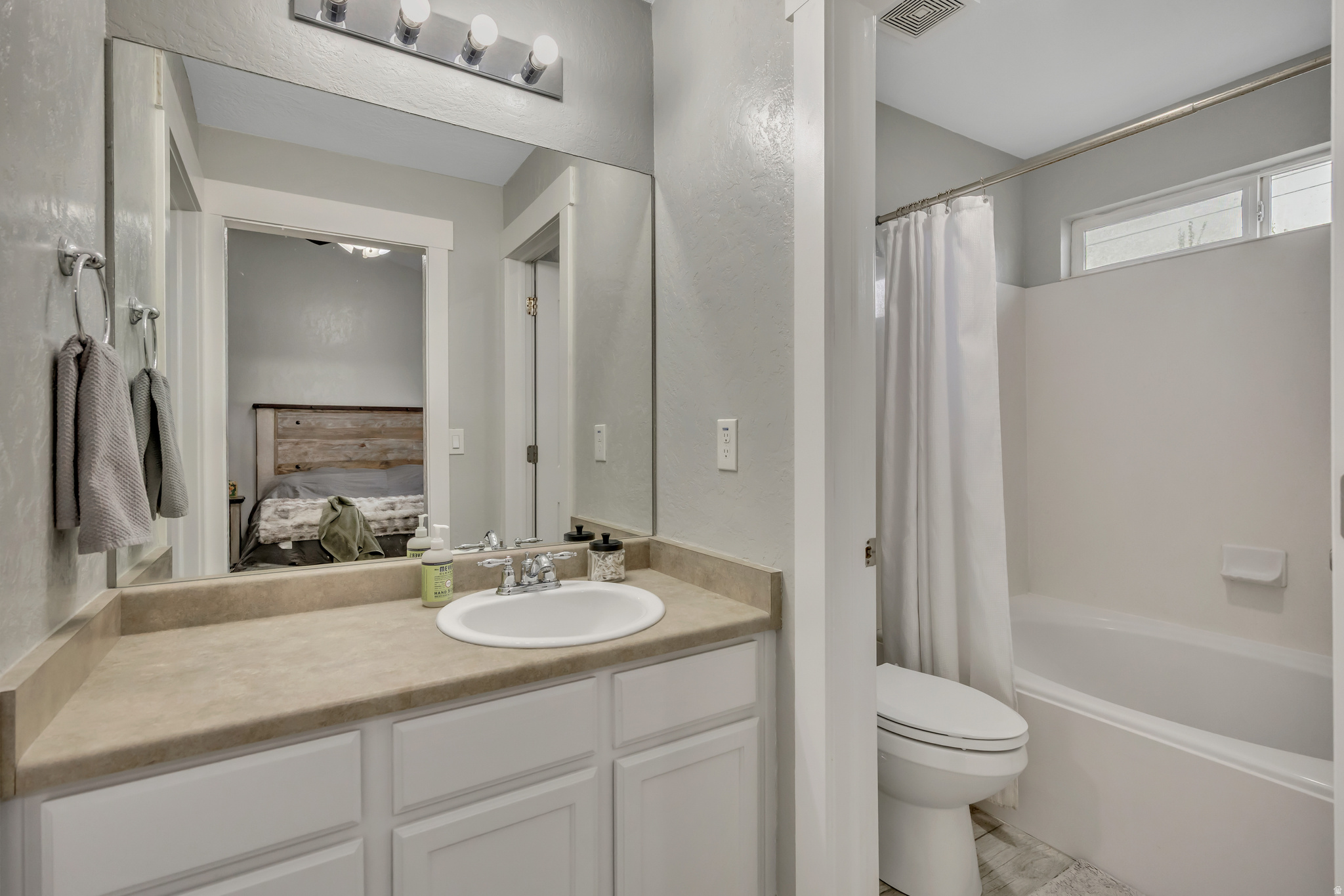 LEGACY RANCH - Residential
