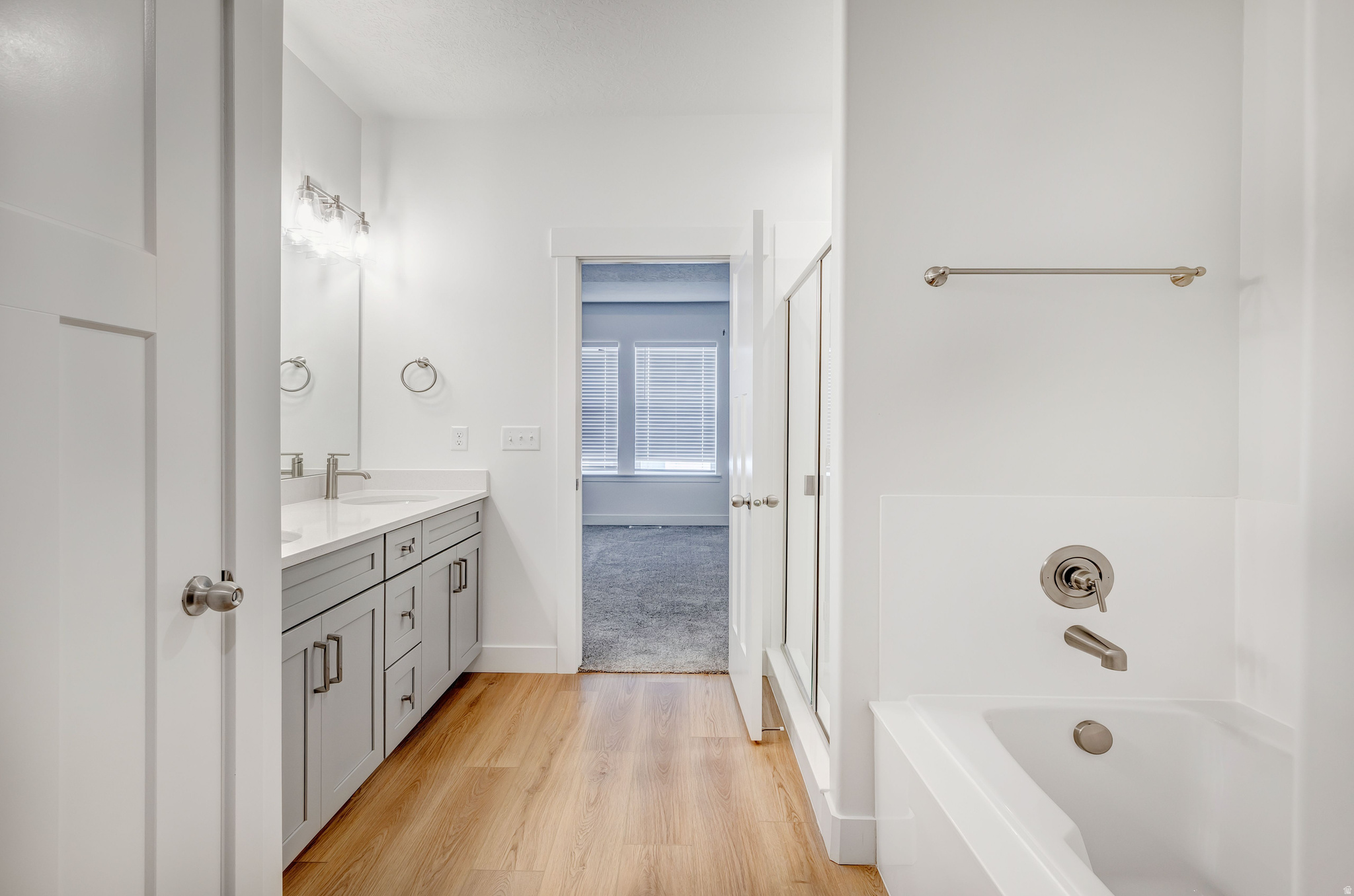 MOUNTAIN RIDGE - Residential