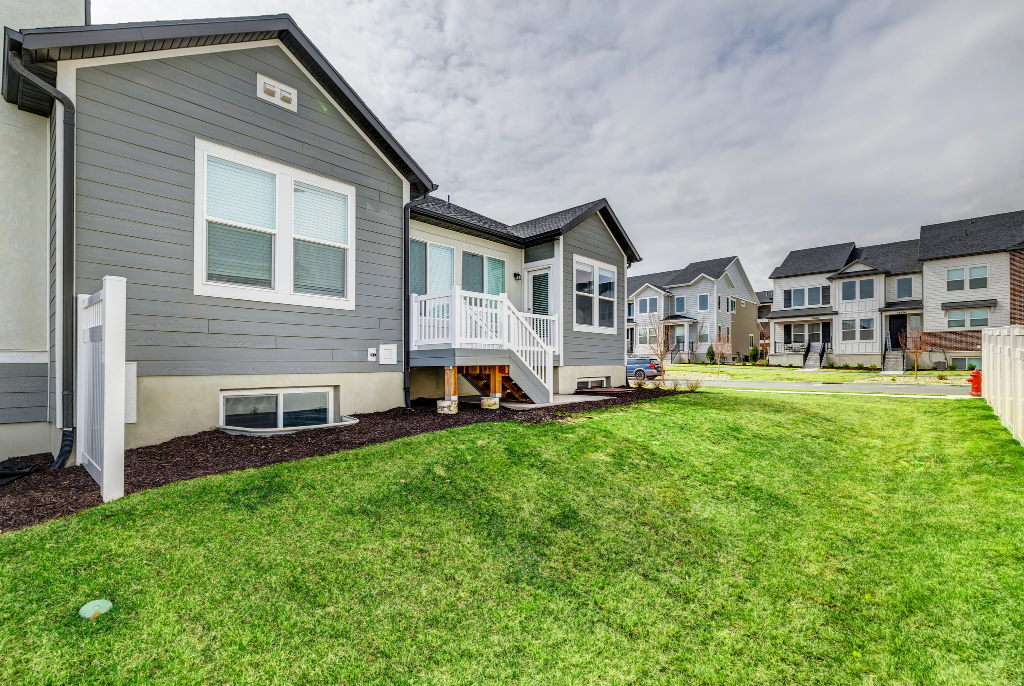 MOUNTAIN RIDGE - Residential