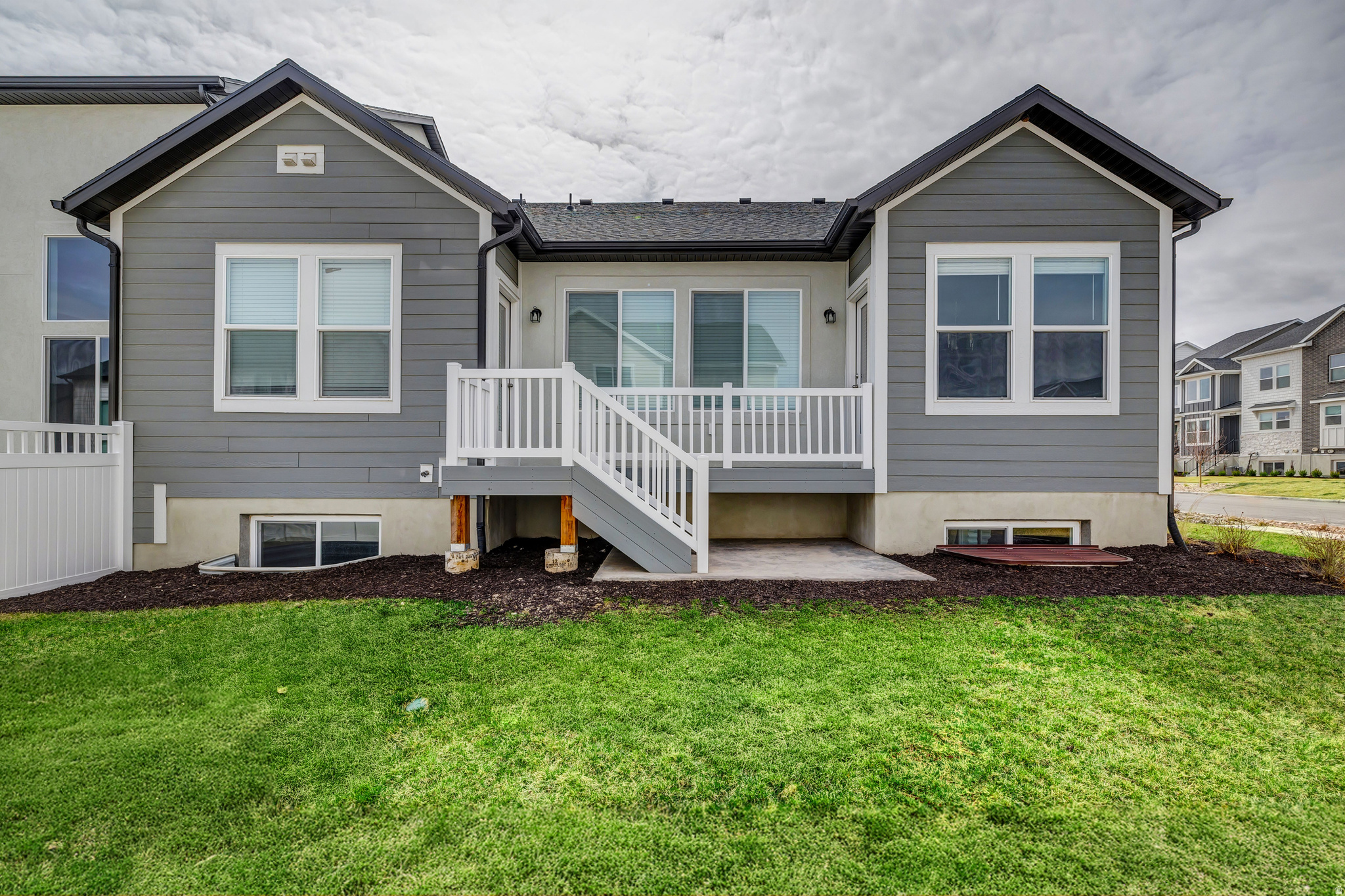 MOUNTAIN RIDGE - Residential
