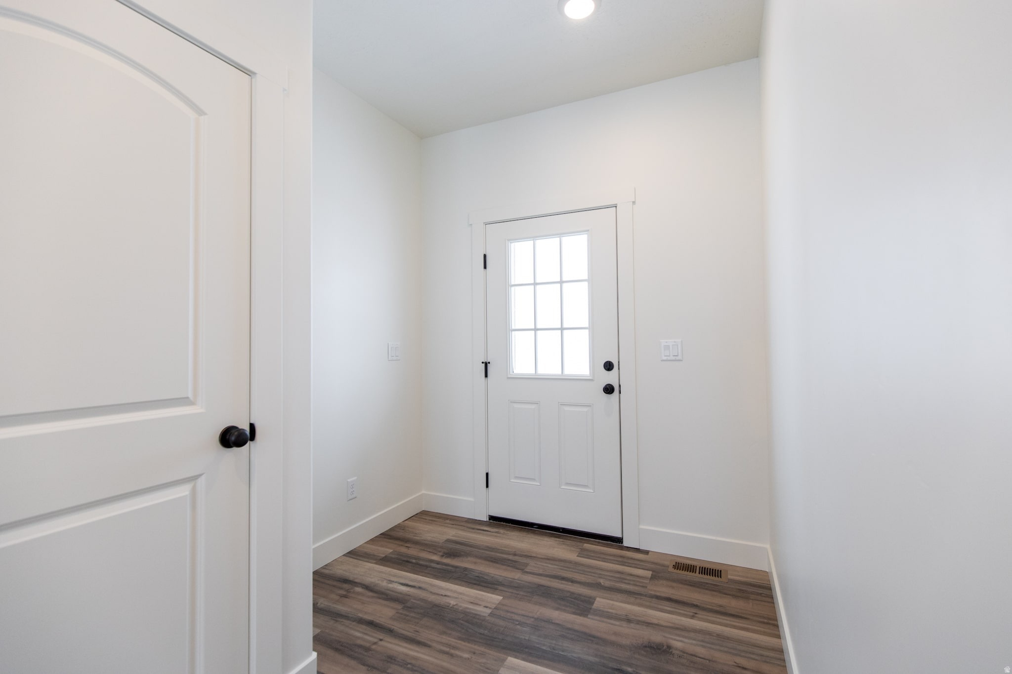 SMILING H - Residential