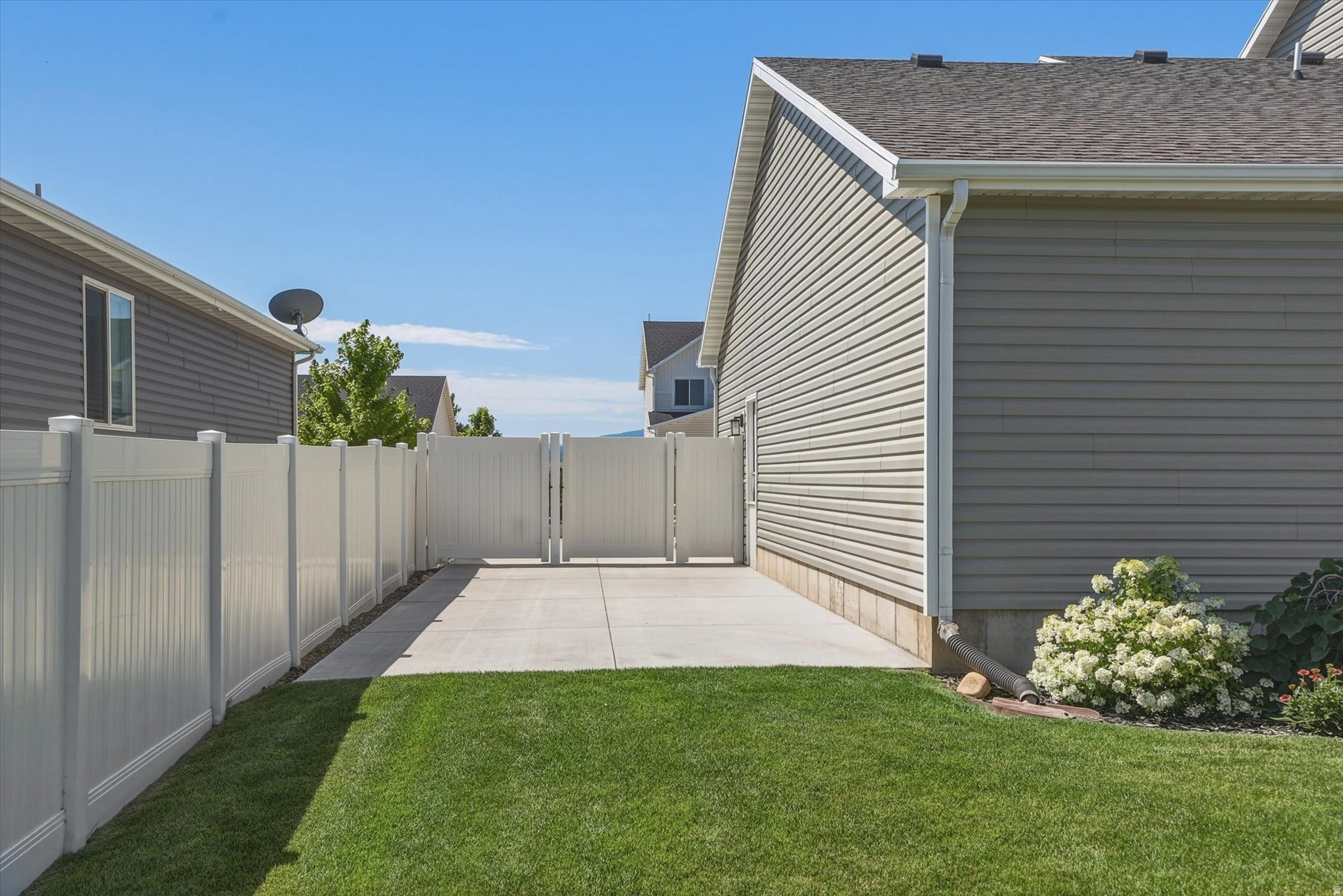 ROLLING HILLS SUBDIVISION - Residential