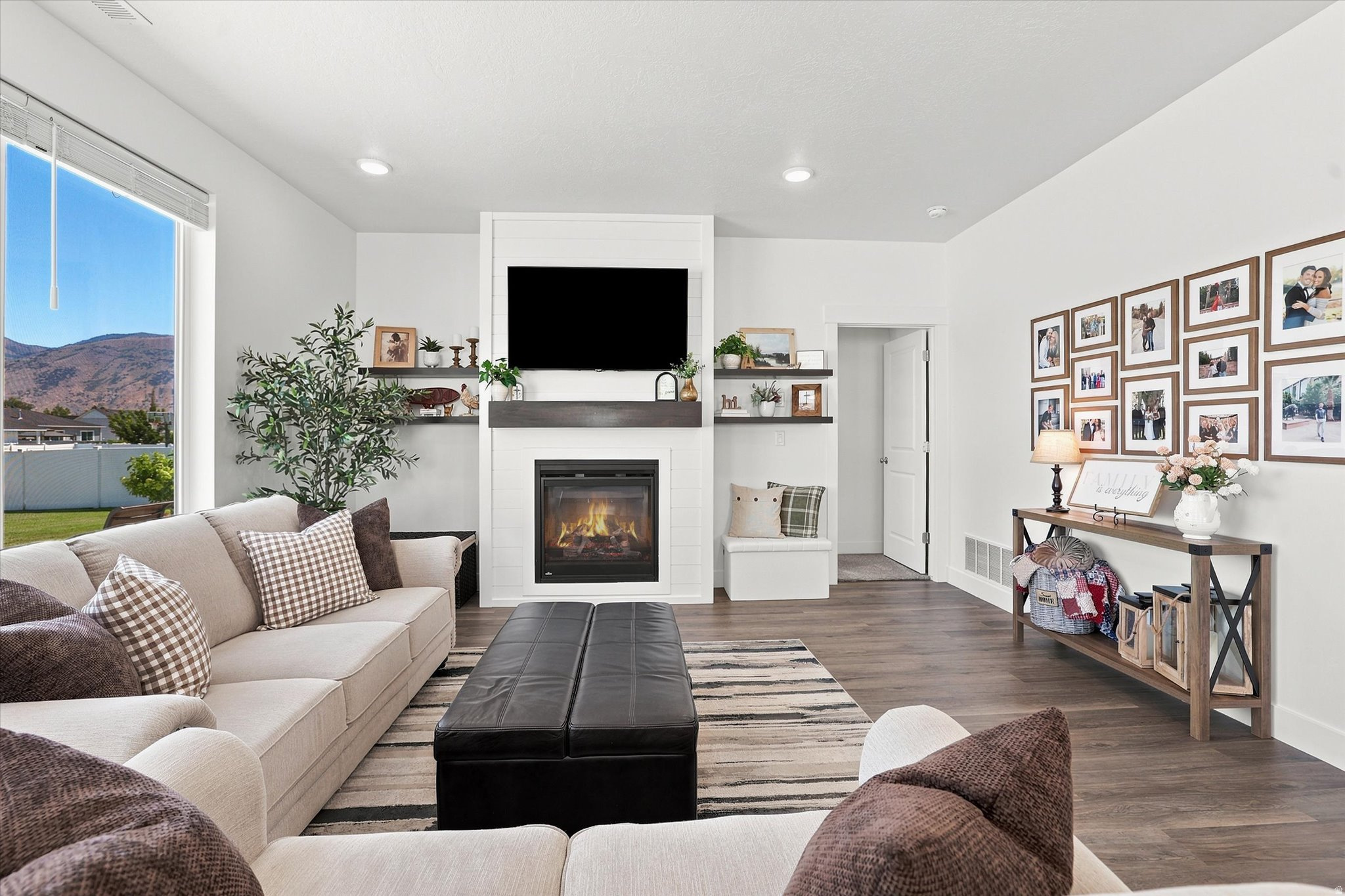 ROLLING HILLS SUBDIVISION - Residential