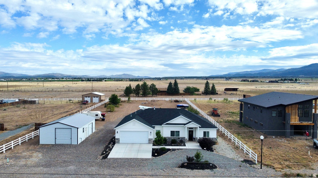 AMARAL RANCHES - Residential