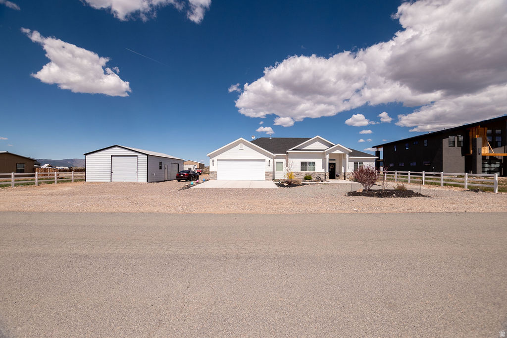 AMARAL RANCHES - Residential