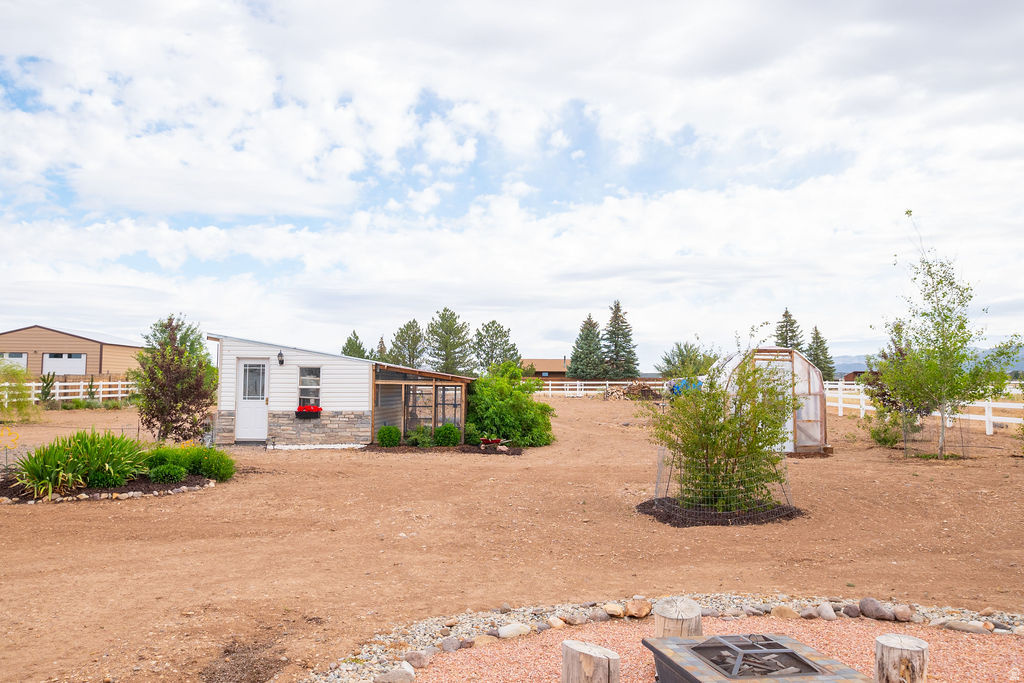 AMARAL RANCHES - Residential