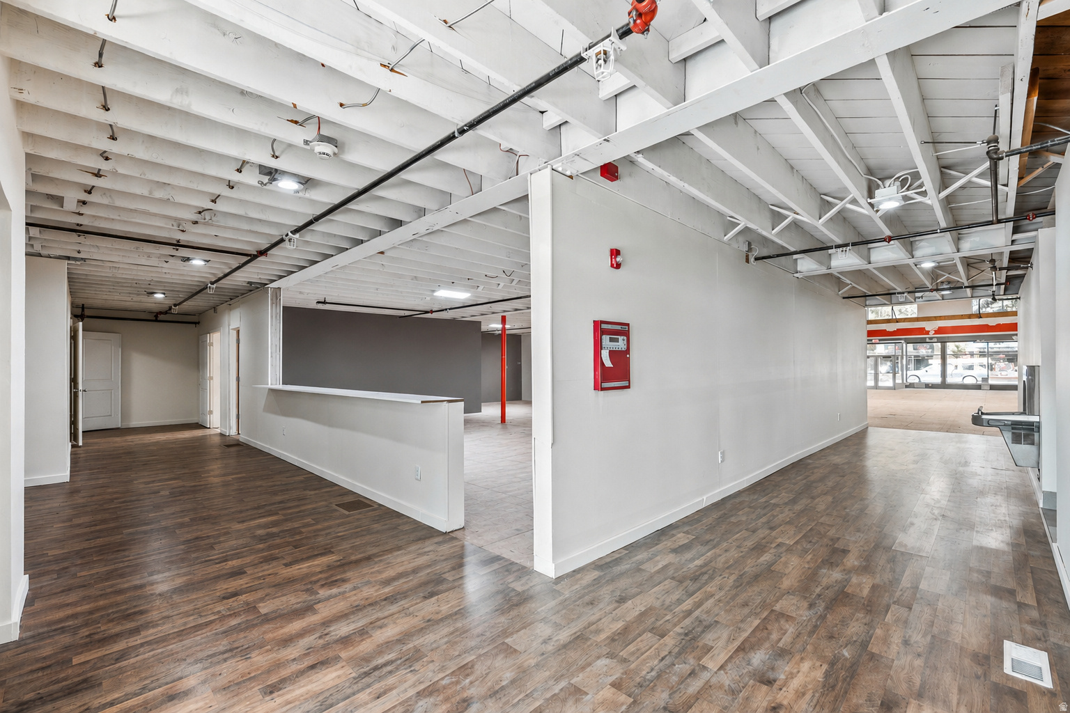 CUTLER - Commercial Lease
