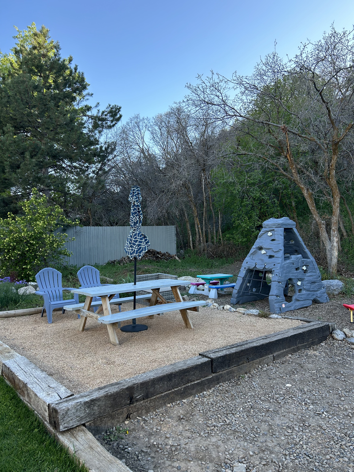 SAUNDERS - Residential