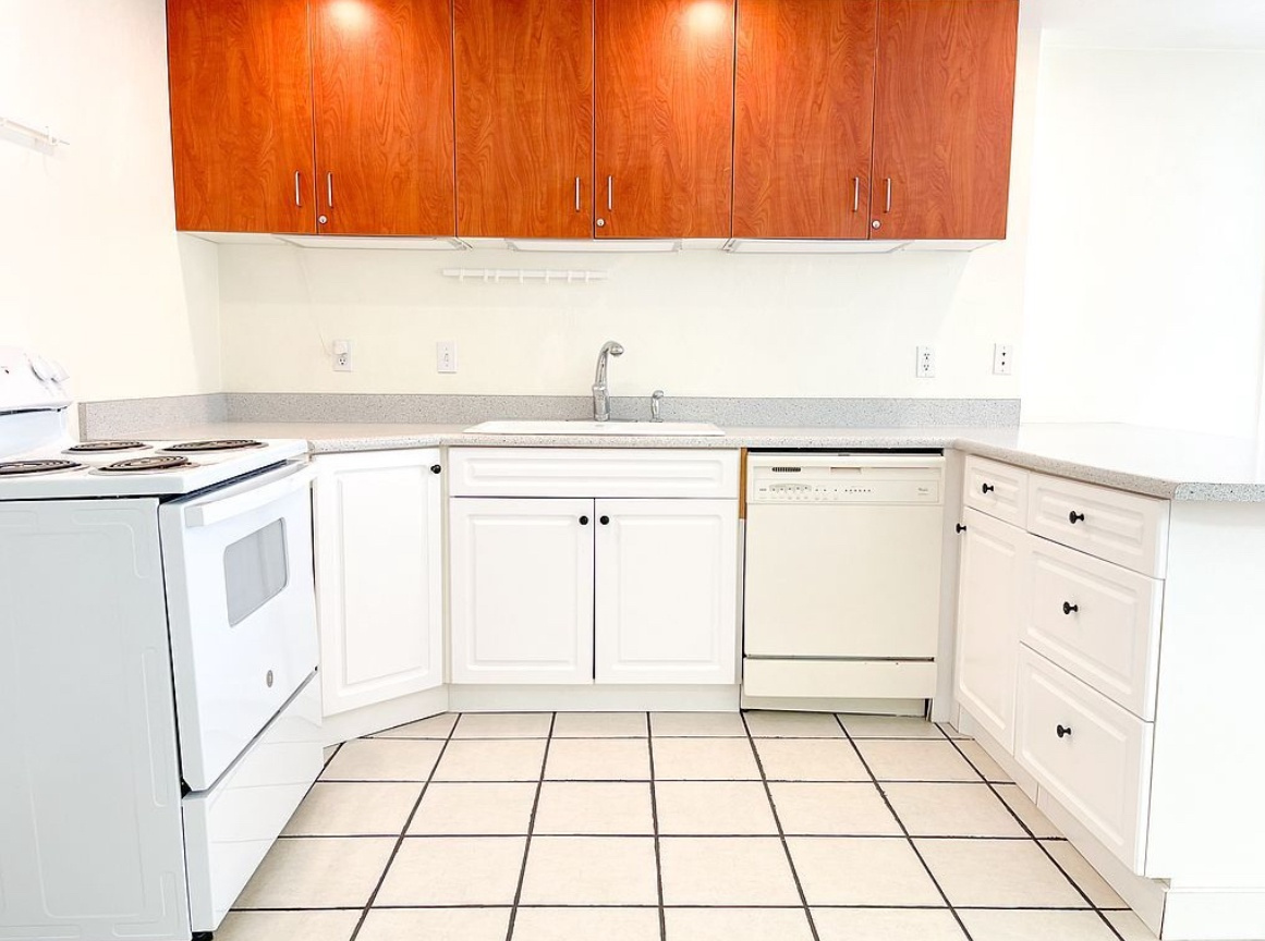 SAUNDERS - Residential