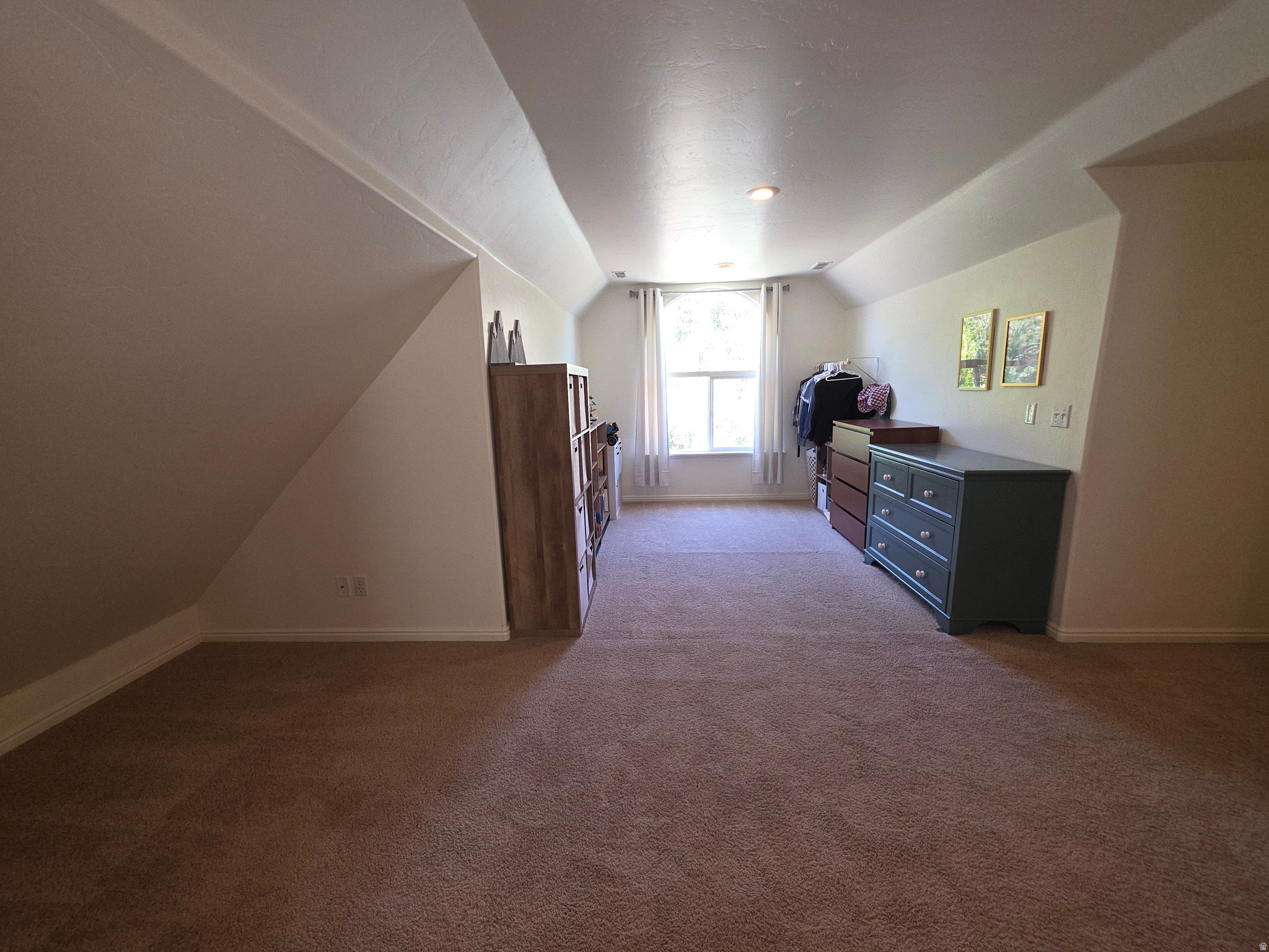SAUNDERS - Residential