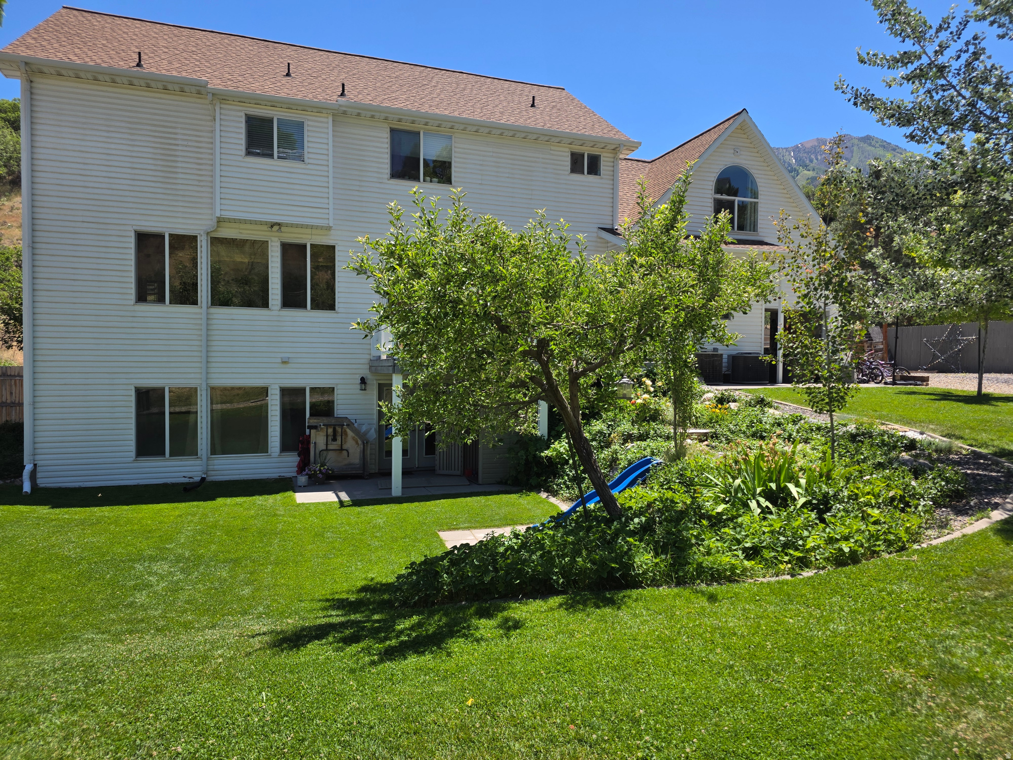 SAUNDERS - Residential