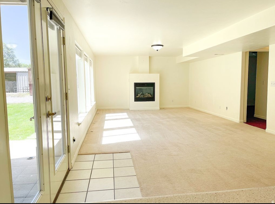 SAUNDERS - Residential