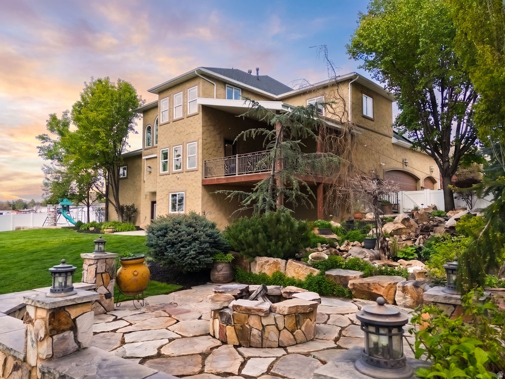 FRENCH COUNTRY ESTATES - Residential
