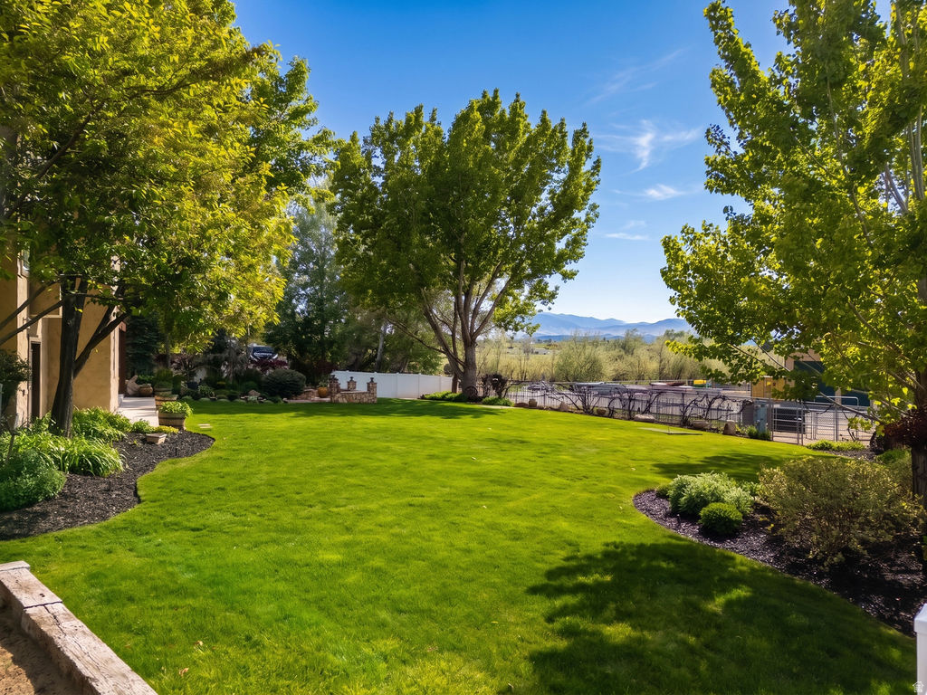 FRENCH COUNTRY ESTATES - Residential