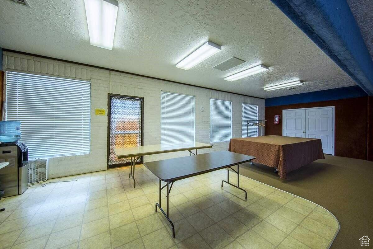 CANYON BREEZE RV RESORT - Residential