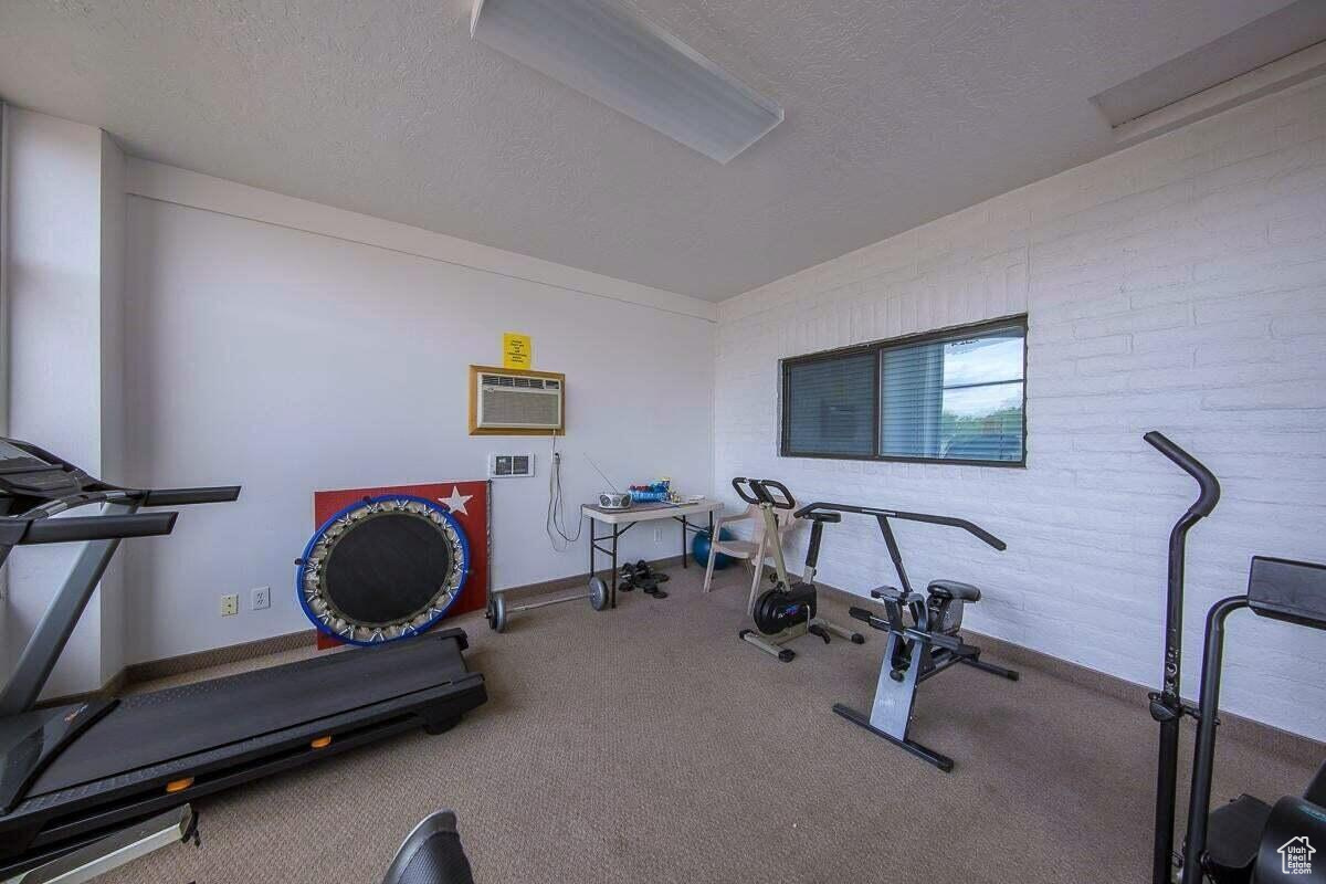 CANYON BREEZE RV RESORT - Residential