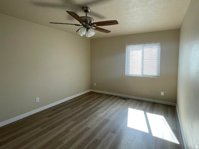 PECAN MEADOWS 4 - Residential